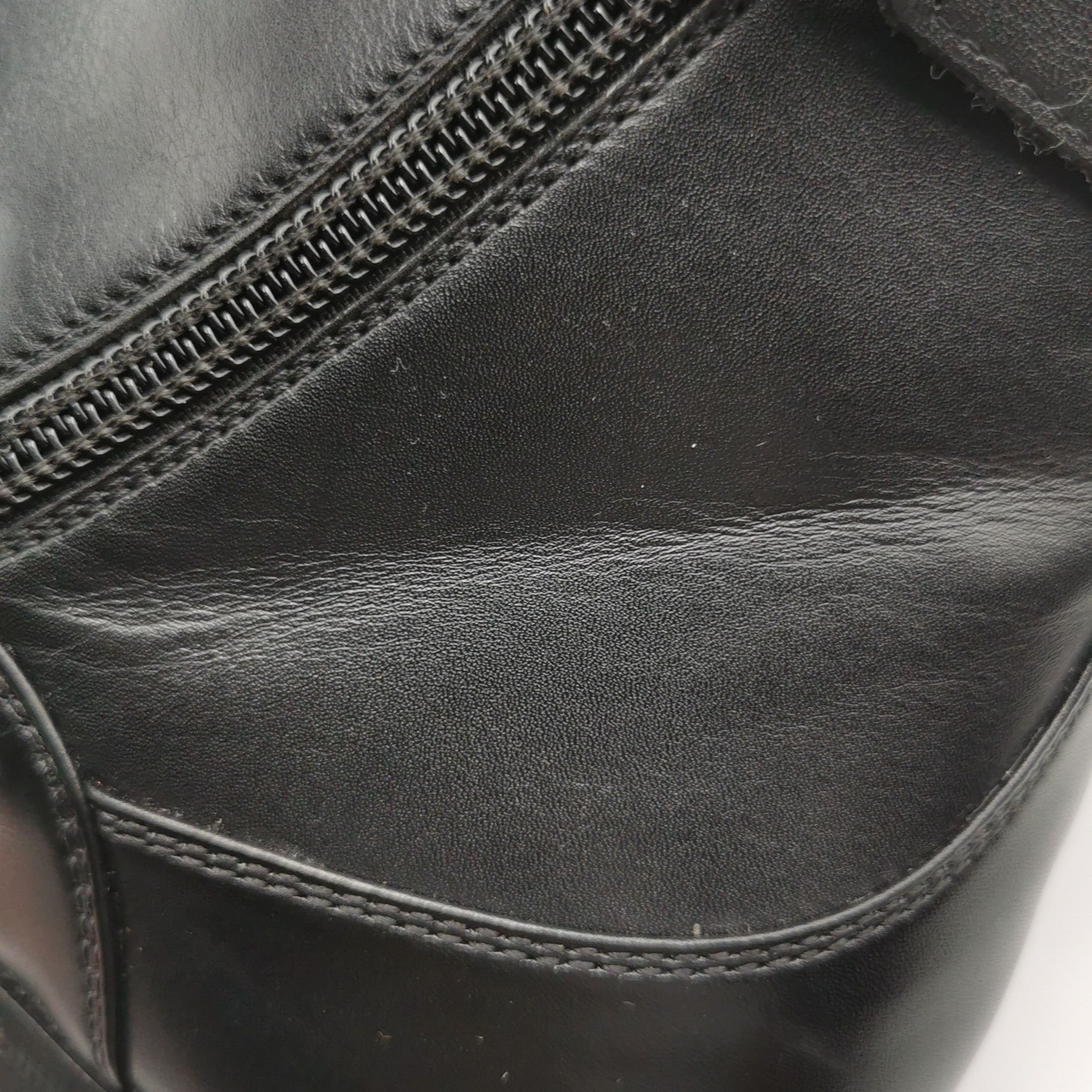 Gucci Gucci Men 6 Boots Size US 6 / EU 39 - 11 Thumbnail