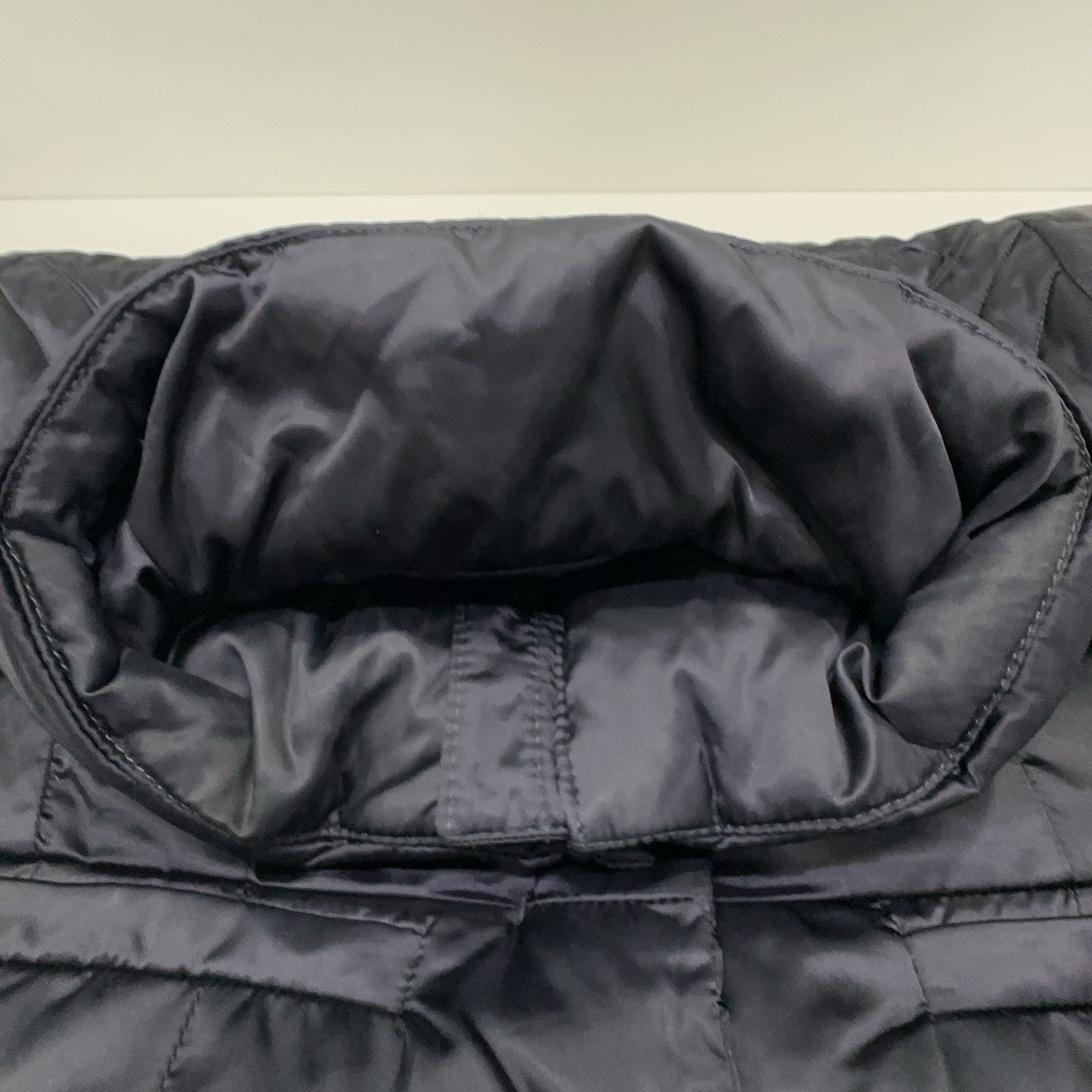 Prada Prada Down Vest Size 40 Size S / US 4 / IT 40 - 6 Thumbnail