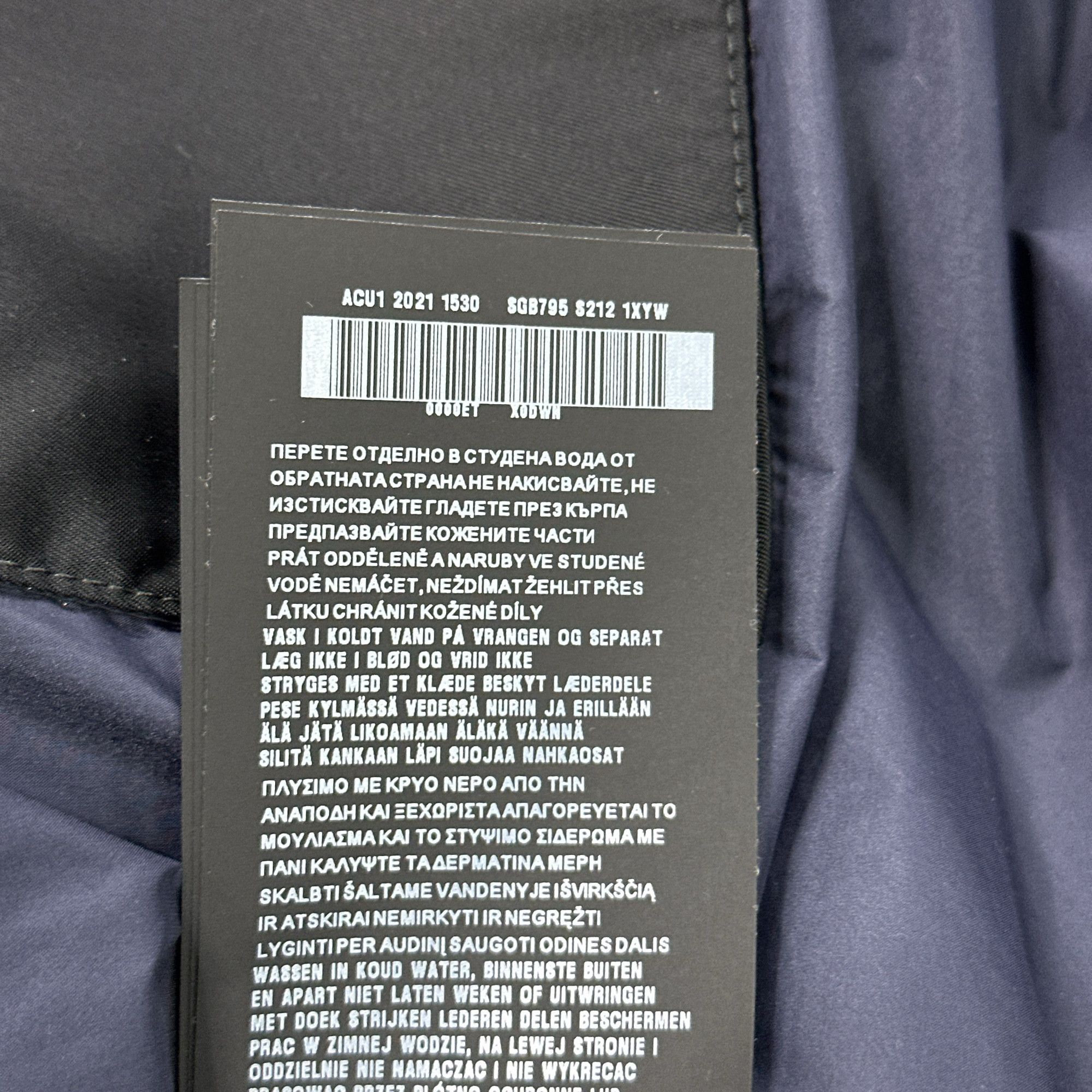 Prada Prada Colorblock Puffer Jacket Size XXXL Size US XXL / EU 58 / 5 - 6 Thumbnail
