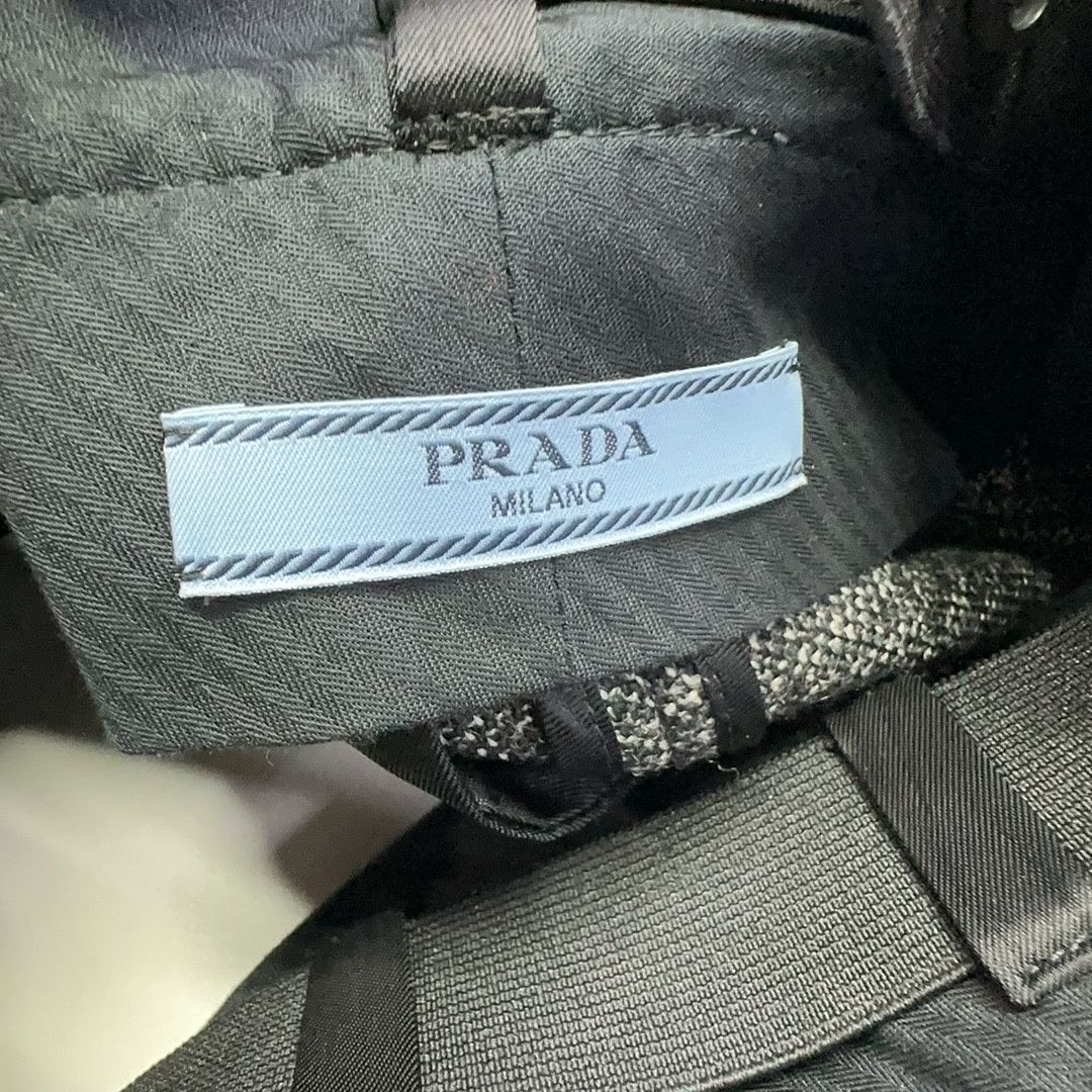 Prada Prada Check Mini Skirt Size 36 Size 25" / US 0 / IT 36 - 5 Thumbnail
