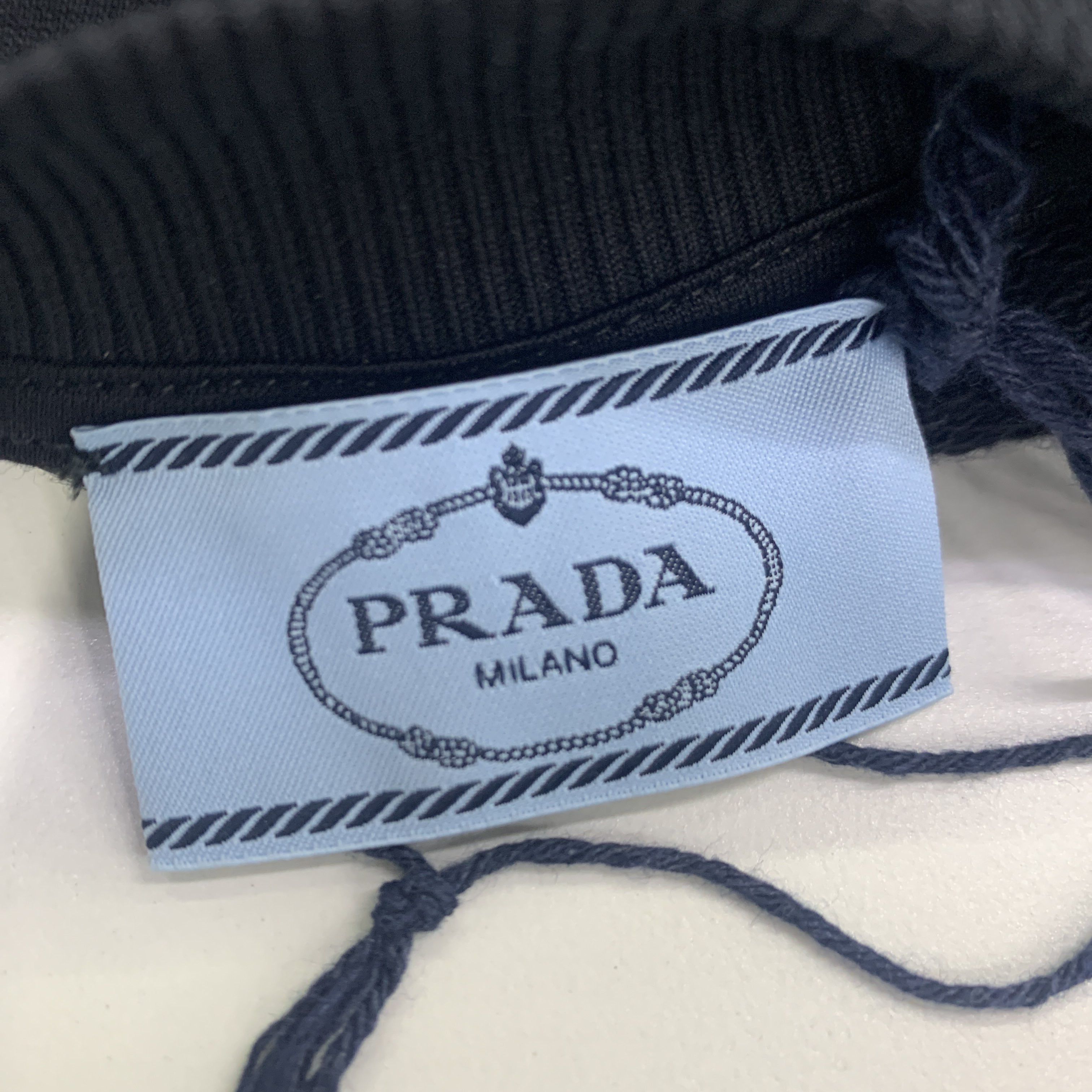 Prada Prada Logo Hem Short Sleeve Top Size M Size M / US 6-8 / IT 42-44 - 2 Thumbnail