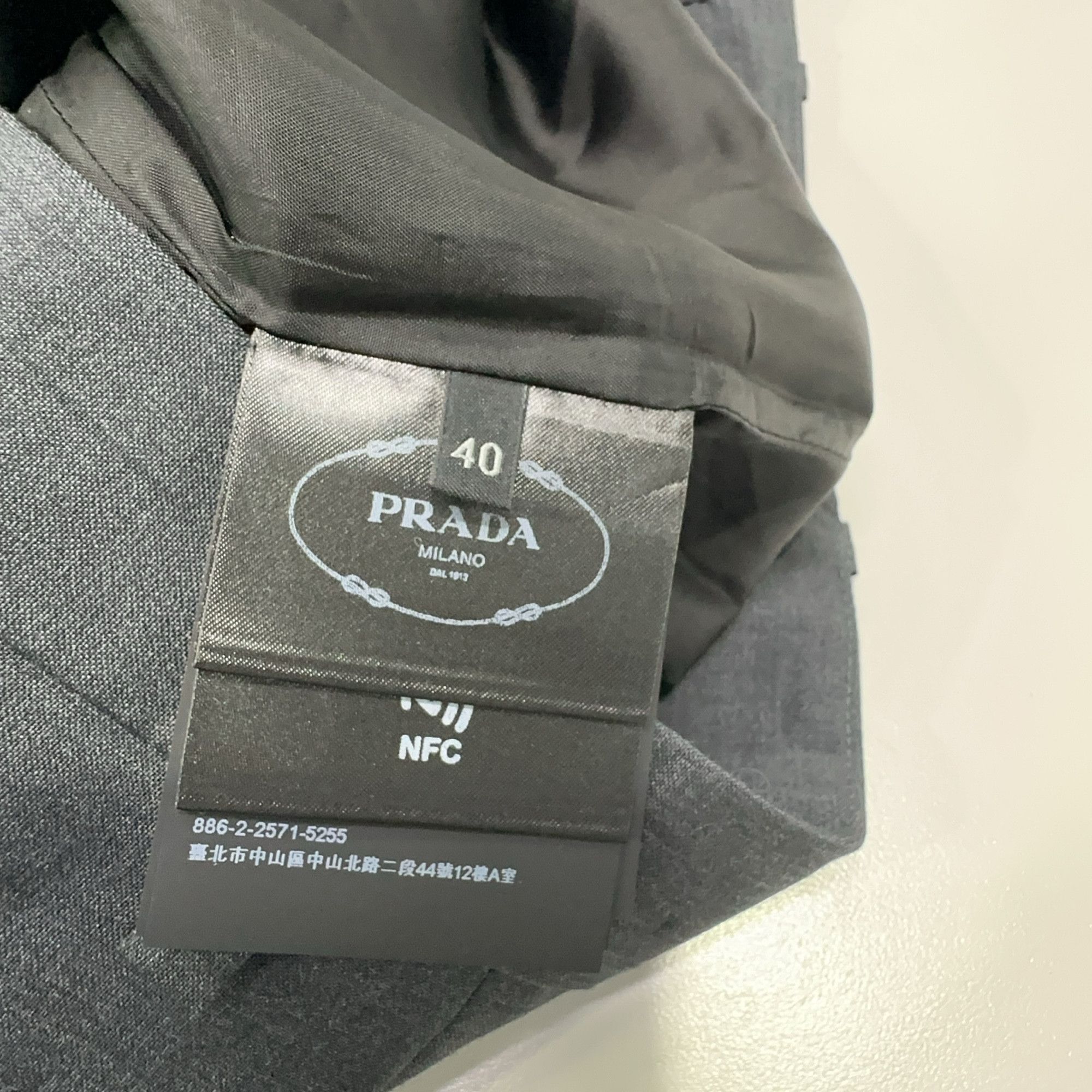 Prada Prada Wool Midi Skirt Size 40 Size 27" / US 4 / IT 40 - 5 Thumbnail