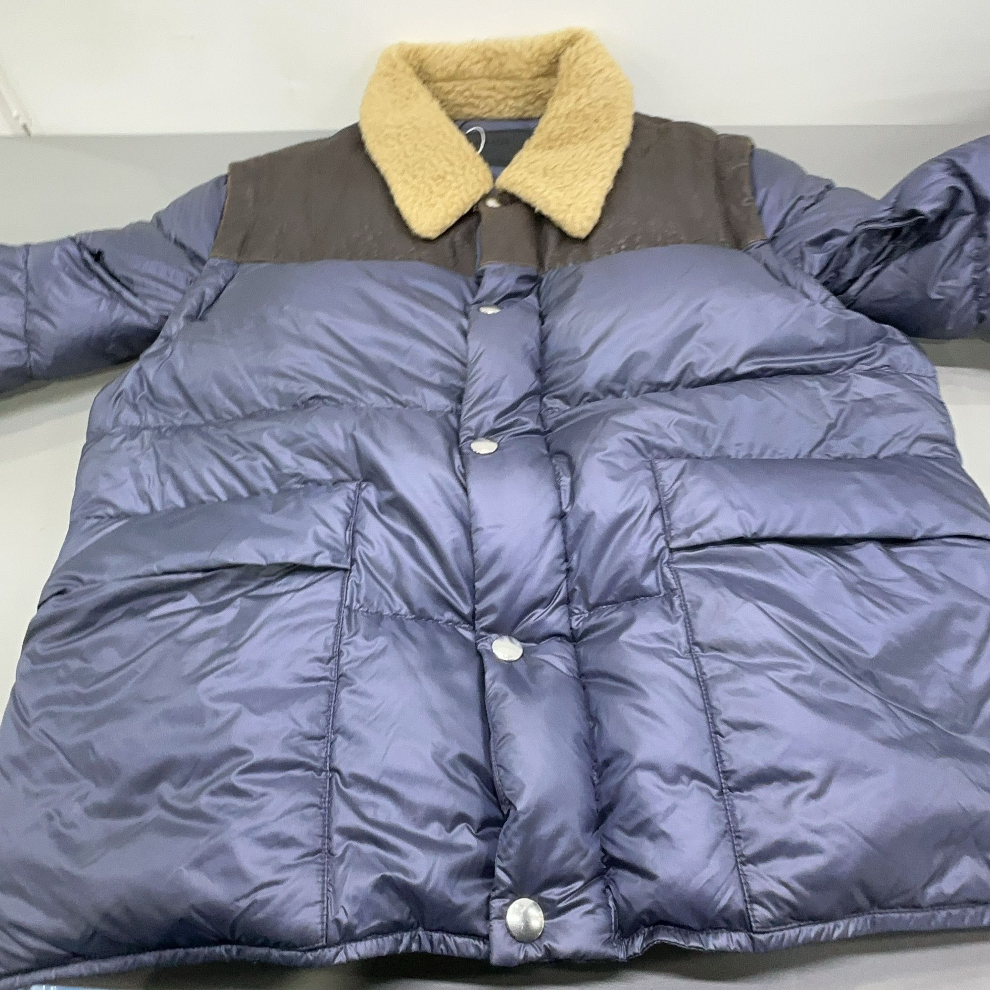 Prada Prada Shearling Collar Down Jacket Size 52 Size US L / EU 52-54 / 3 - 13 Thumbnail