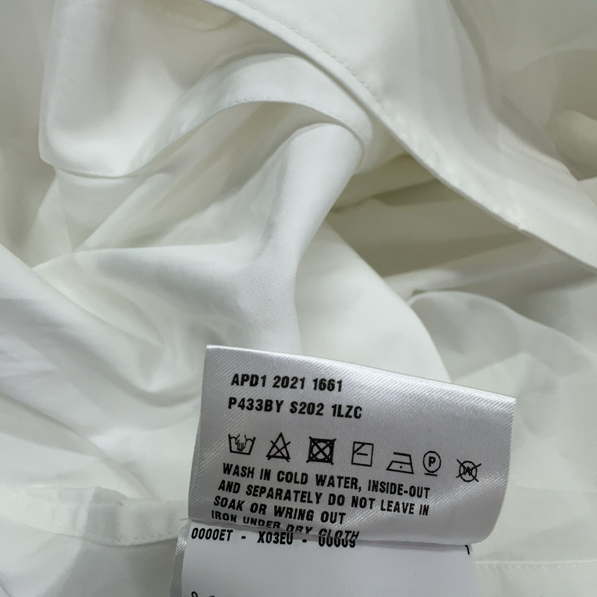 Prada Prada Logo Patch Button Up Shirt Size 40 Size S / US 4 / IT 40 - 4 Thumbnail