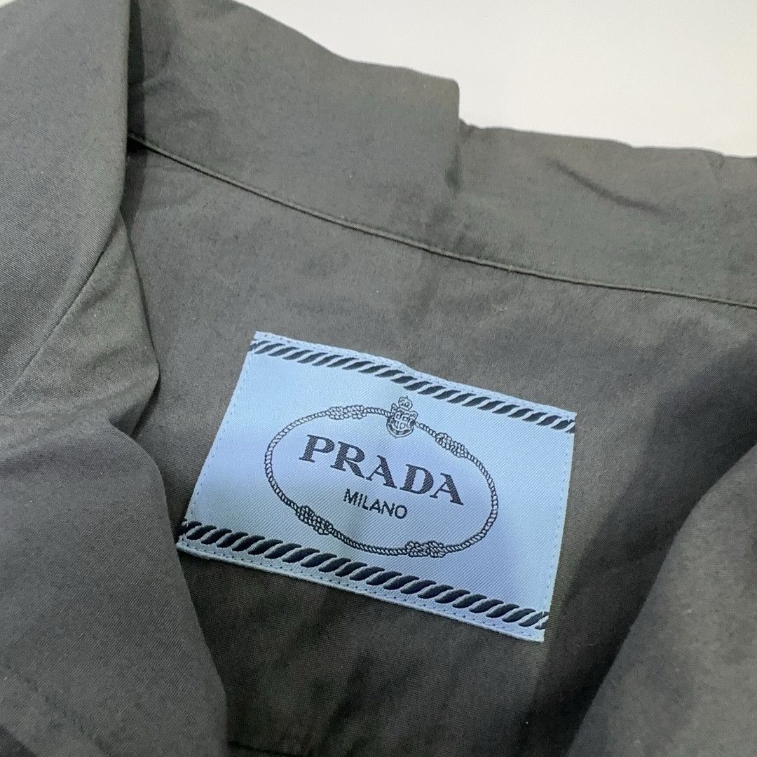 Prada Prada Logo Patch Button Up Shirt Size M Size US M / EU 48-50 / 2 - 5 Thumbnail