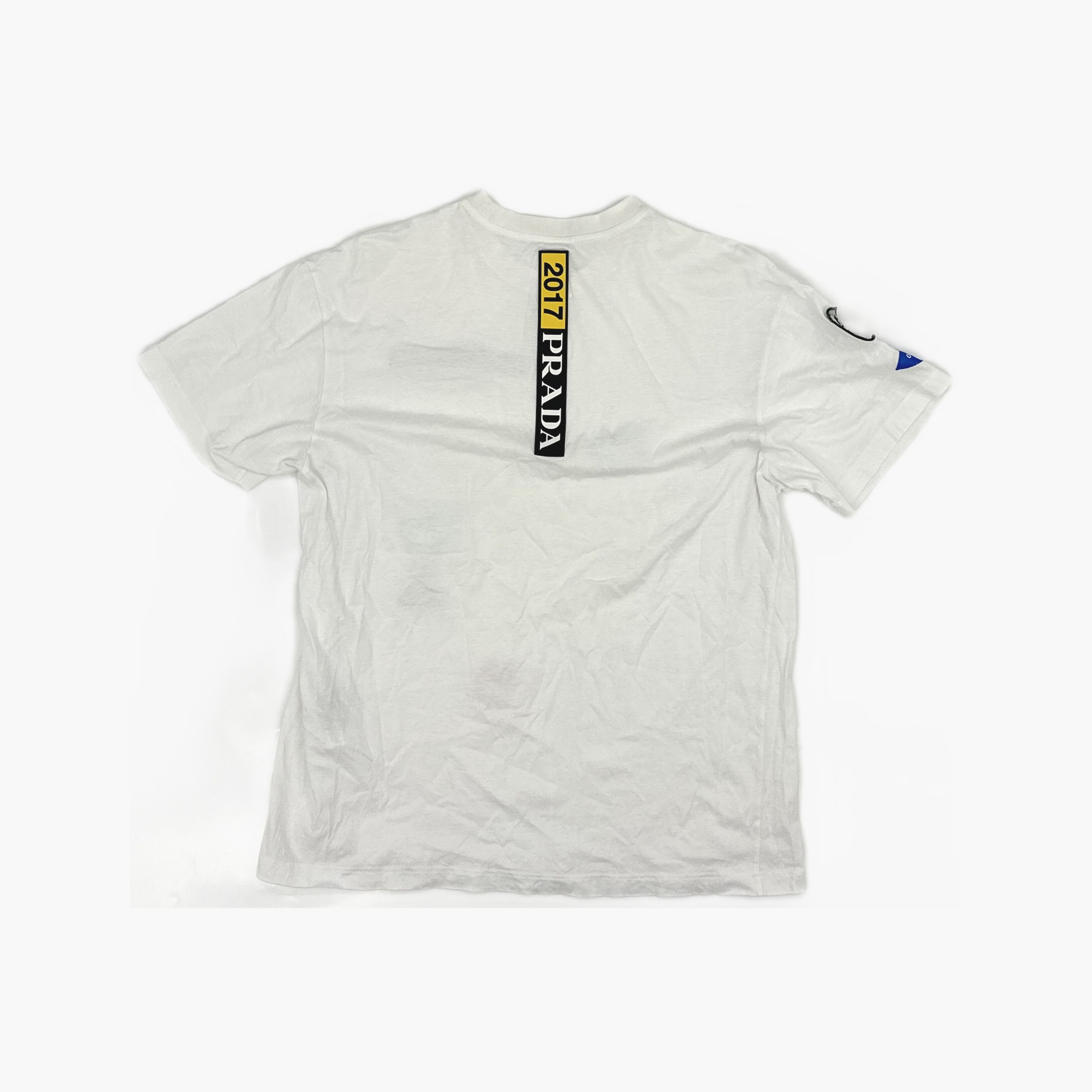 Prada Prada Patch Graphic Short Sleeve T-Shirt Size L Size US L / EU 52-54 / 3 - 2 Thumbnail