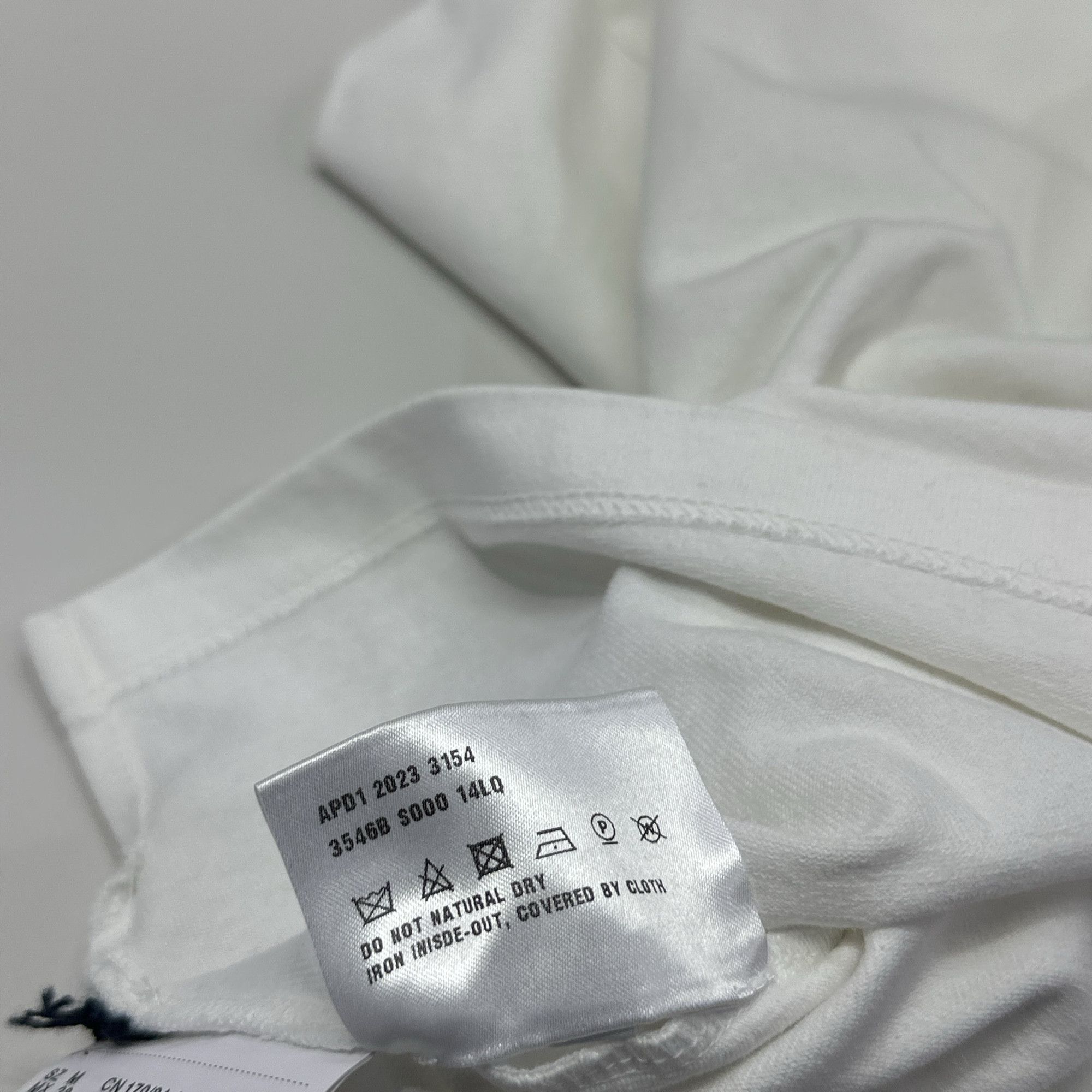 Prada Prada Logo Embossed T-Shirt Size M Size M / US 6-8 / IT 42-44 - 5 Thumbnail