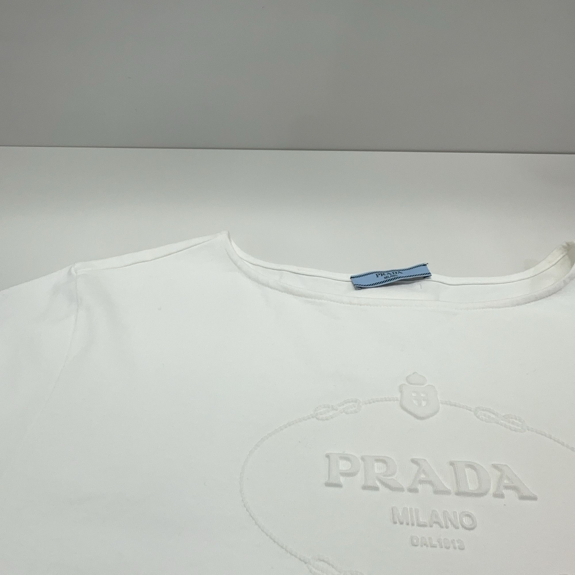 Prada Prada Logo Embossed T-Shirt Size M Size M / US 6-8 / IT 42-44 - 7 Thumbnail