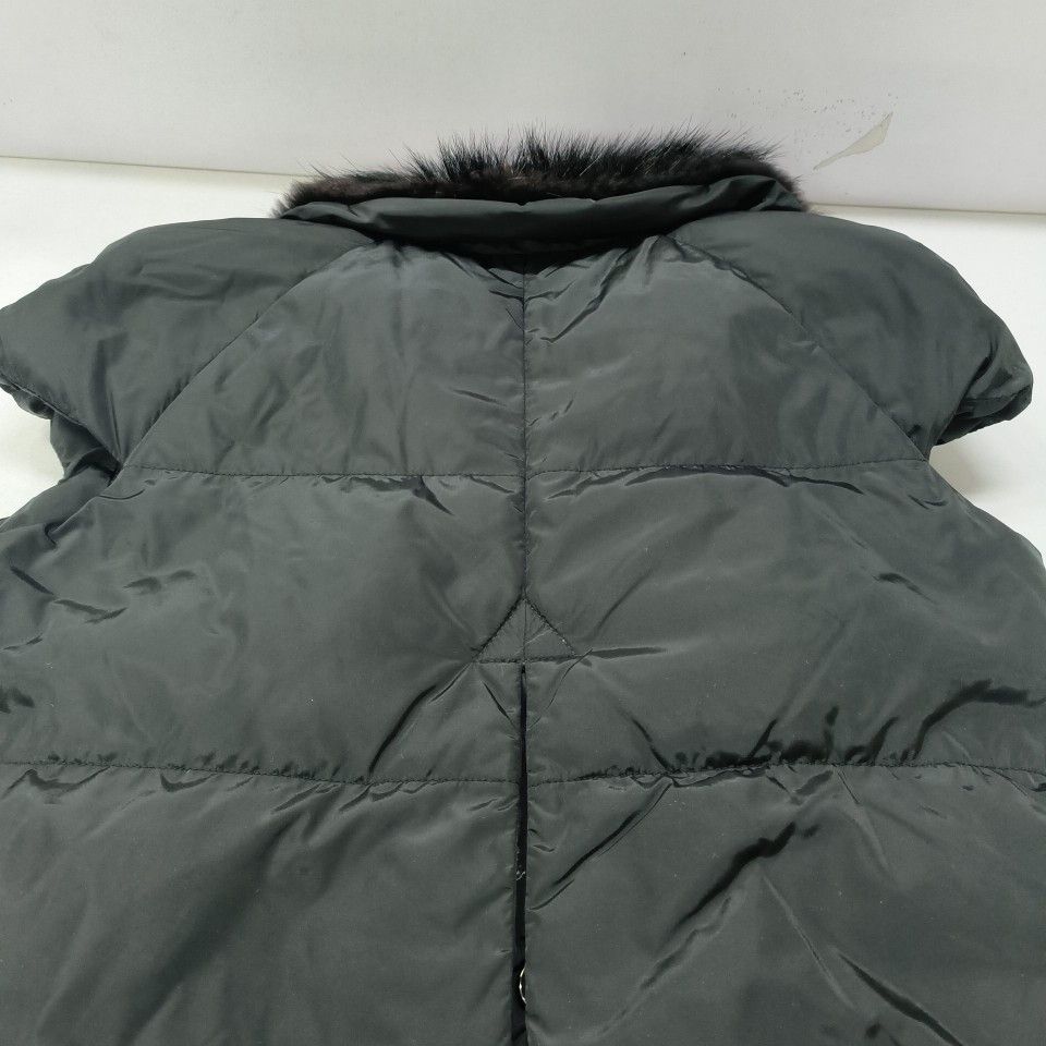 Prada Prada Fur Collar Down Vest Size 40 Size S / US 4 / IT 40 - 5 Thumbnail