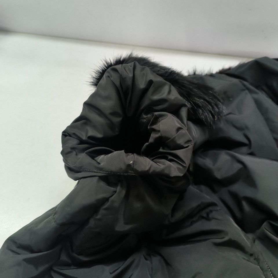 Prada Prada Fur Collar Down Vest Size 40 Size S / US 4 / IT 40 - 8 Thumbnail