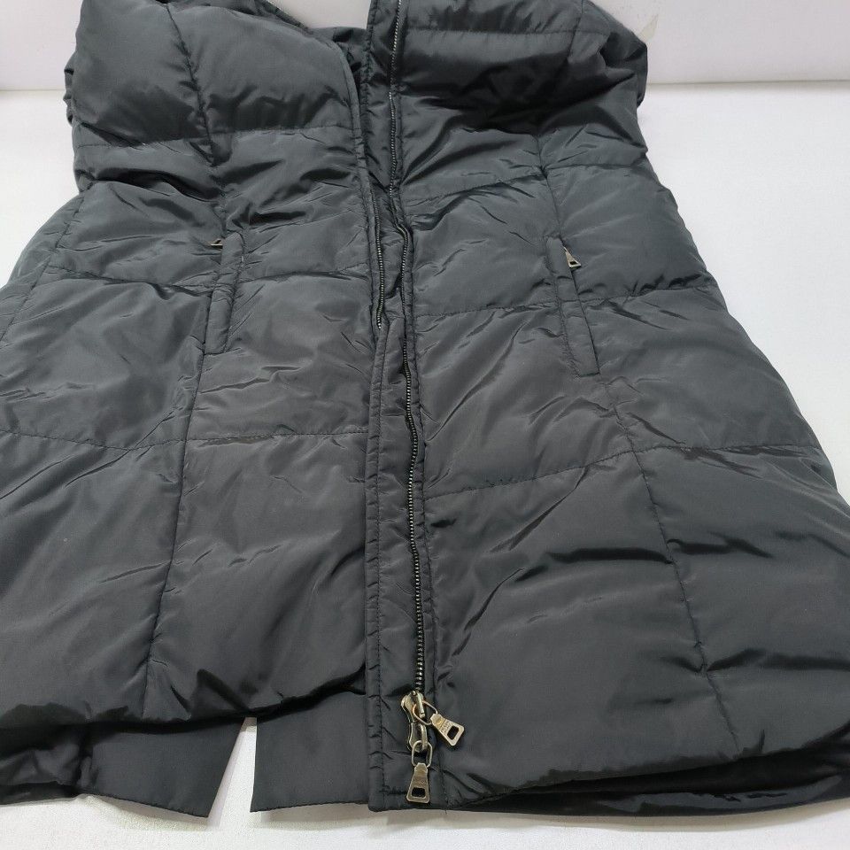 Prada Prada Fur Collar Down Vest Size 40 Size S / US 4 / IT 40 - 10 Thumbnail