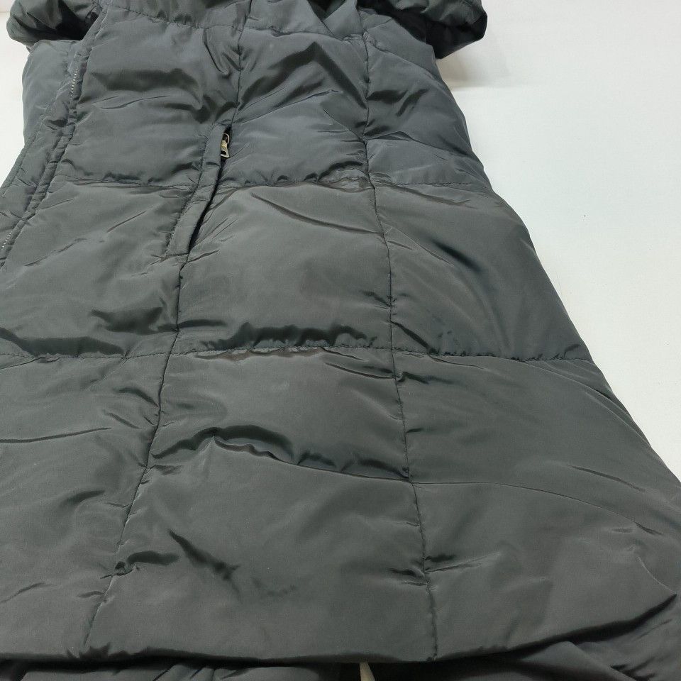 Prada Prada Fur Collar Down Vest Size 40 Size S / US 4 / IT 40 - 12 Thumbnail