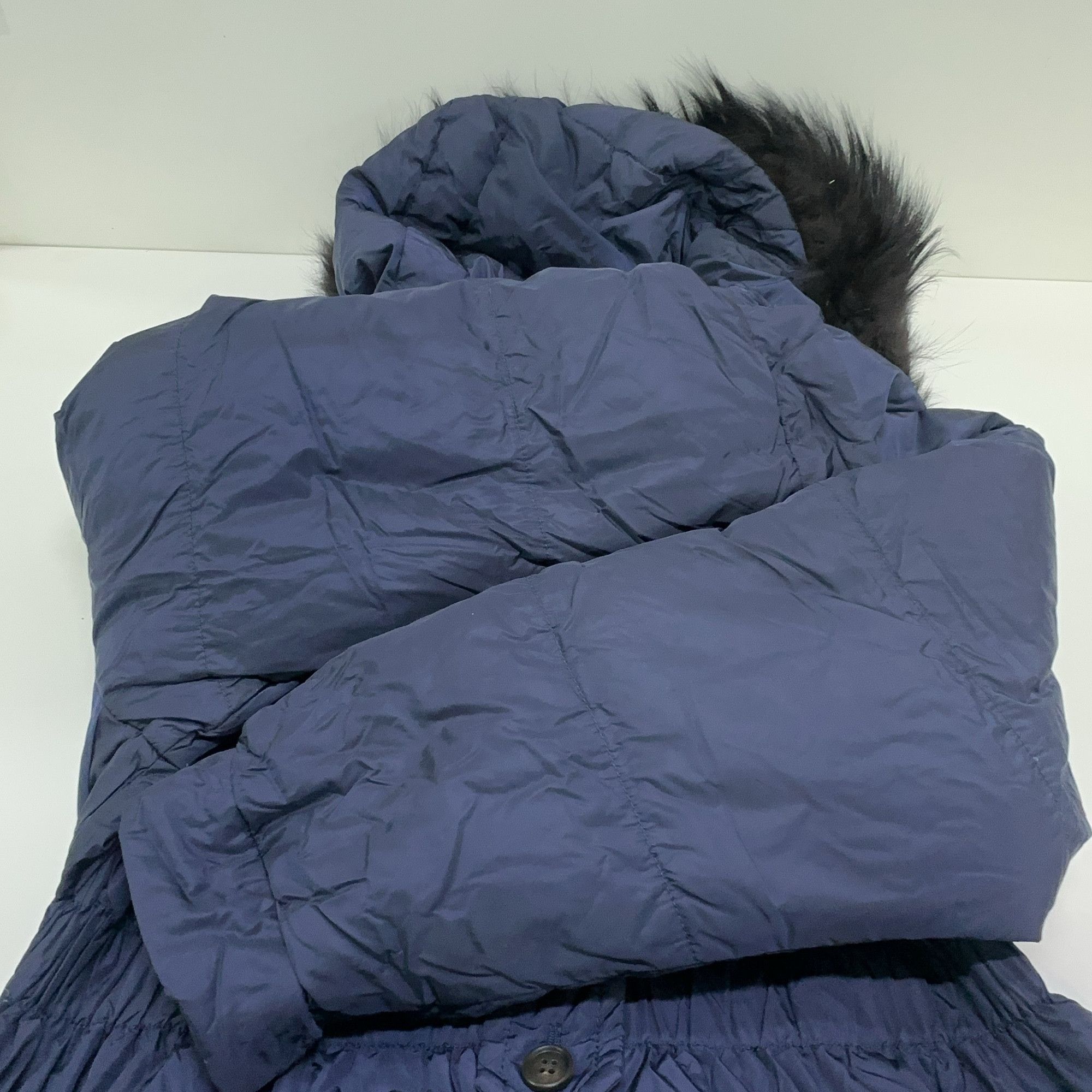 Prada Prada Fur Hooded Down Jacket Navy Size 40 Size S / US 4 / IT 40 - 13 Thumbnail