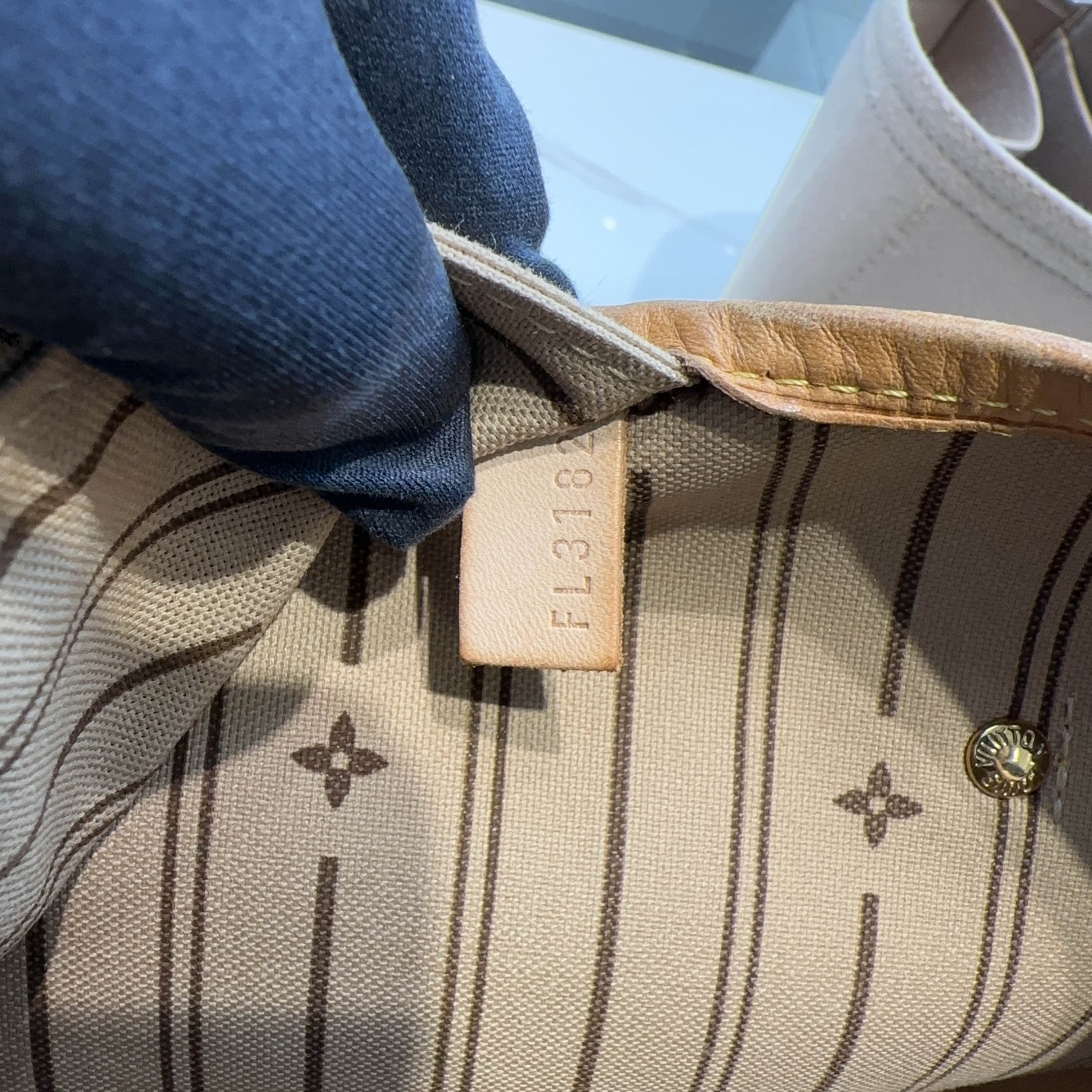 Louis Vuitton Louis Vuitton Monogram Tote Bag One Size Size ONE SIZE - 8 Thumbnail