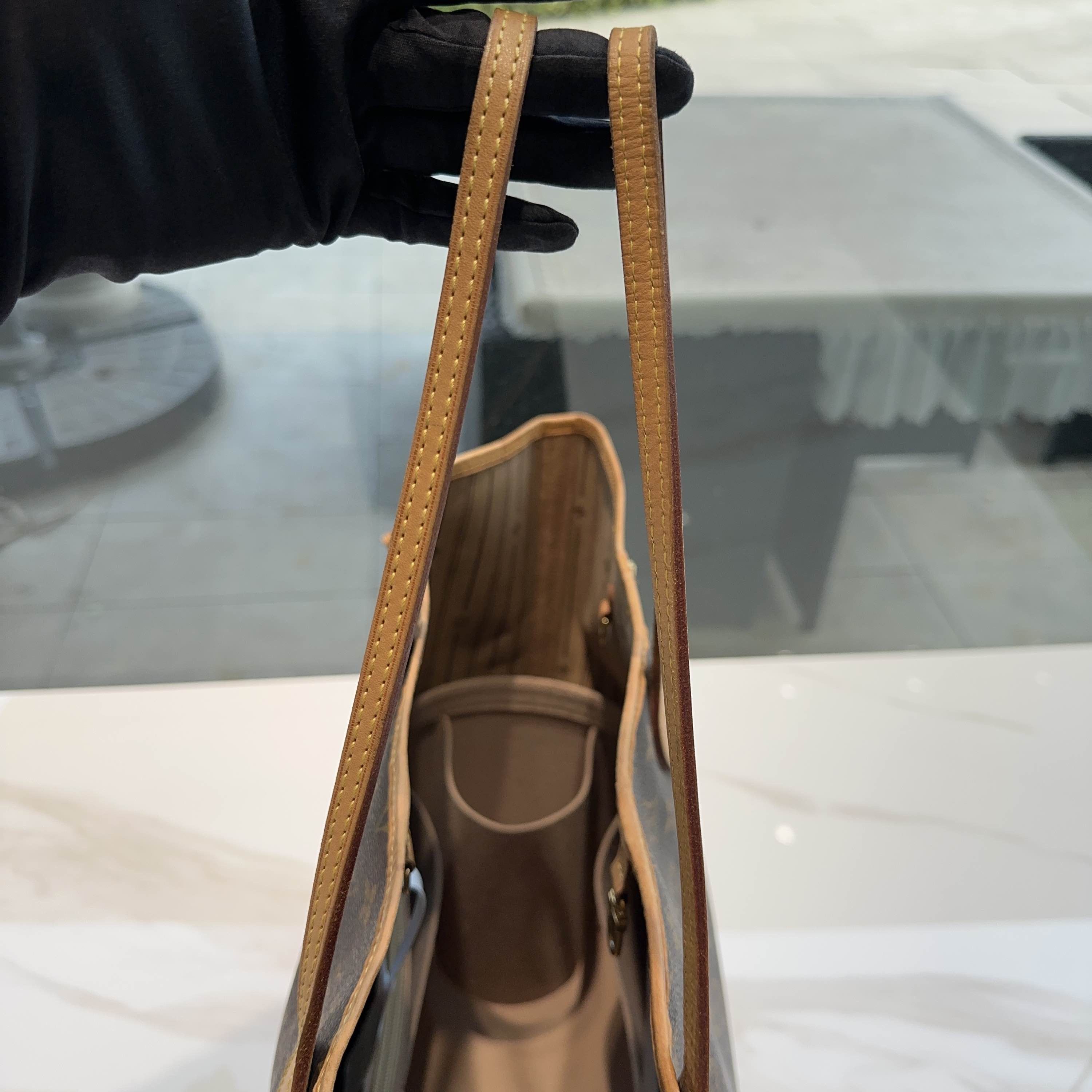 Louis Vuitton Louis Vuitton Monogram Tote Bag One Size Size ONE SIZE - 7 Thumbnail