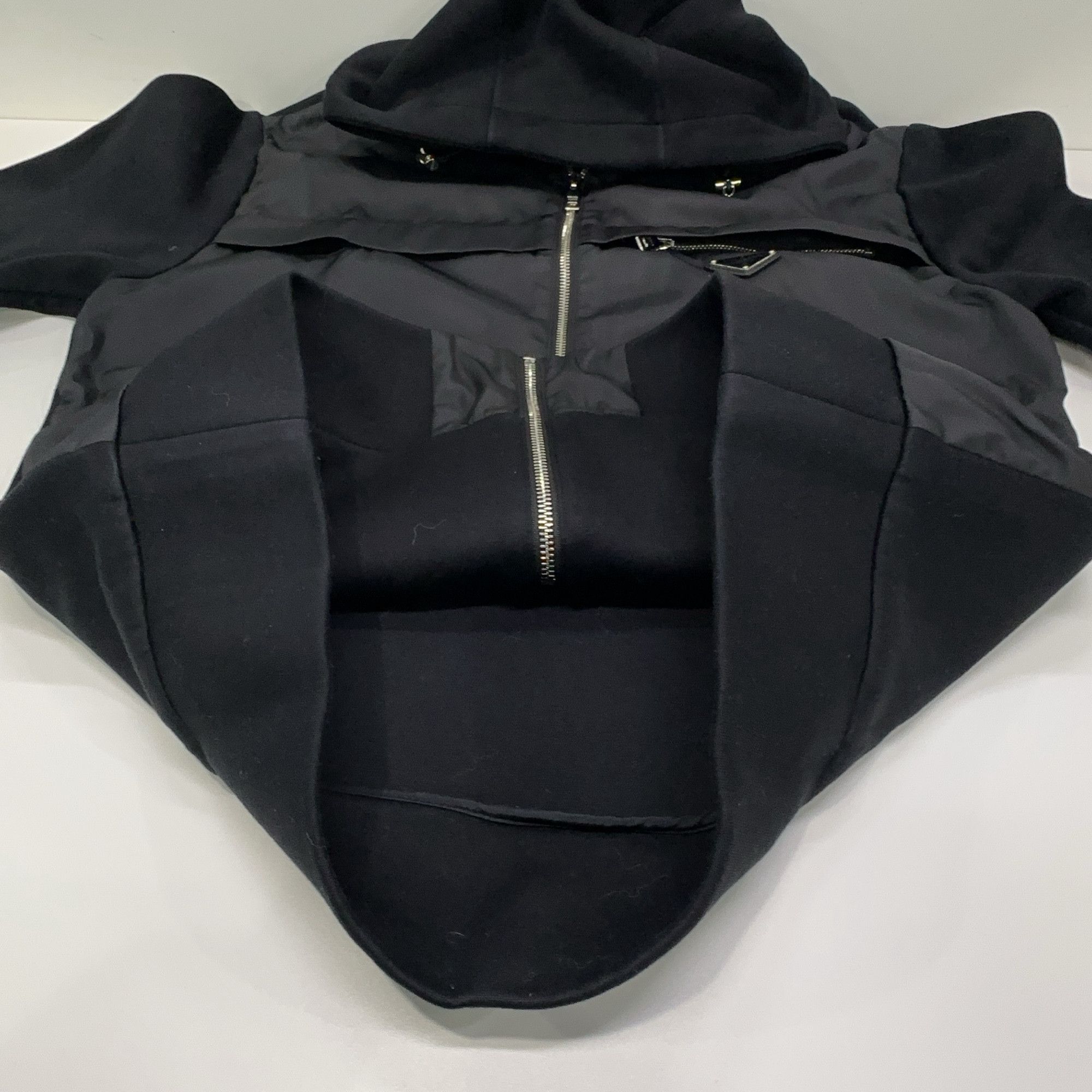 Prada Prada Logo Zip-Up Hooded Jacket Size M Size US M / EU 48-50 / 2 - 12 Thumbnail