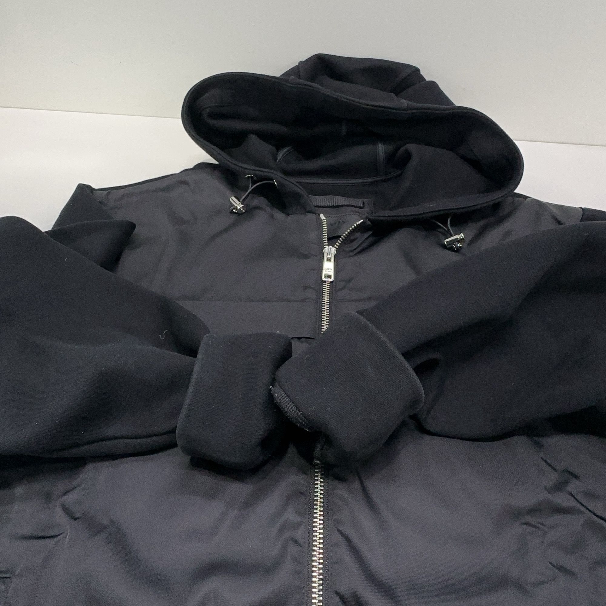 Prada Prada Logo Zip-Up Hooded Jacket Size M Size US M / EU 48-50 / 2 - 10 Thumbnail