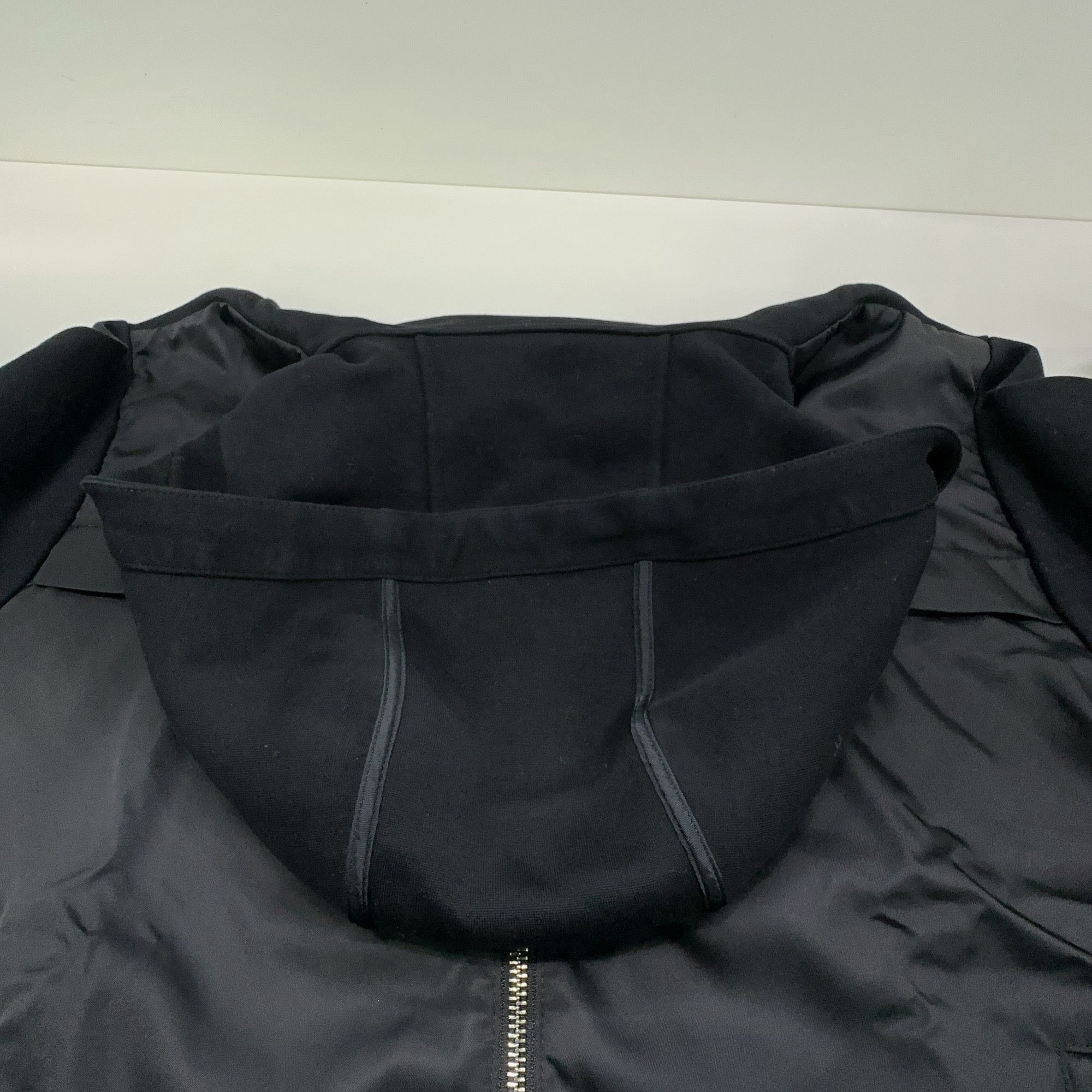 Prada Prada Logo Zip-Up Hooded Jacket Size M Size US M / EU 48-50 / 2 - 7 Thumbnail