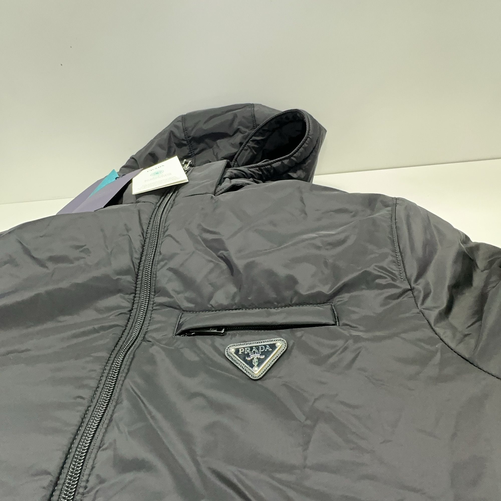 Prada Prada Re-Nylon Hooded Puffer Jacket Size XL Size US XL / EU 56 / 4 - 7 Thumbnail
