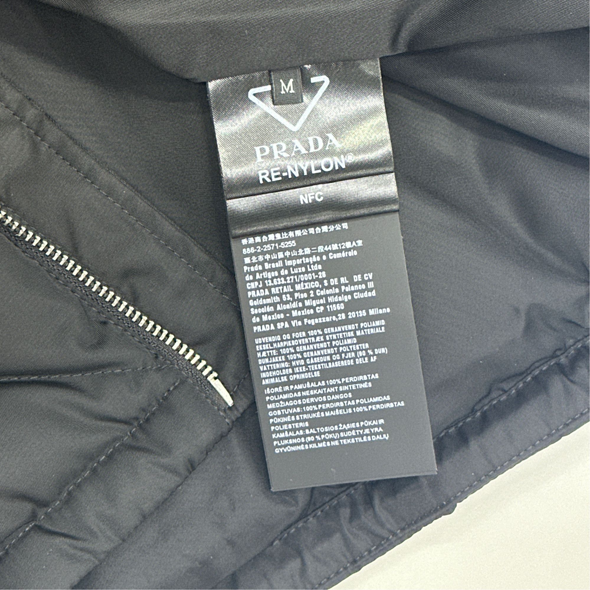 Prada Prada Re-Nylon Puffer Jacket Size M Size US M / EU 48-50 / 2 - 2 Thumbnail