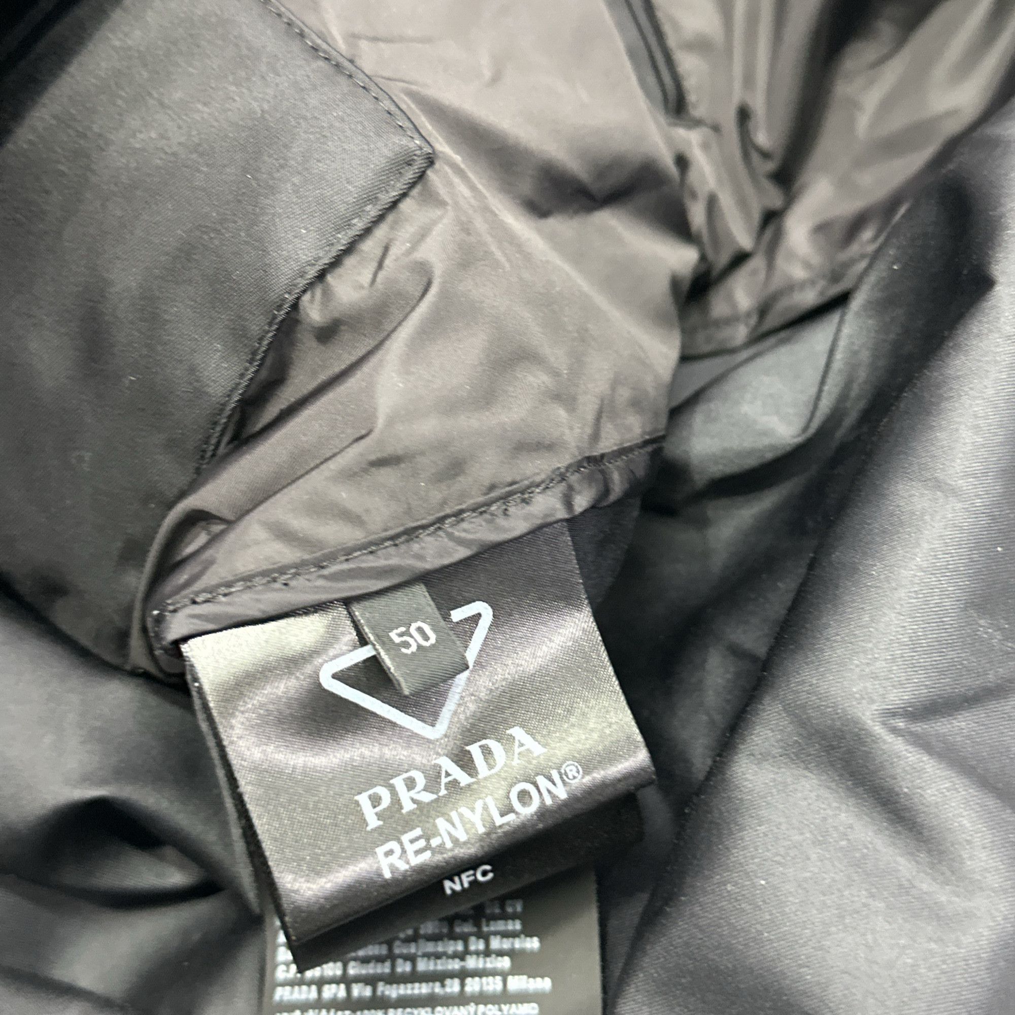 Prada Prada Re-Nylon Button Coat Size 50 Size US M / EU 48-50 / 2 - 6 Thumbnail
