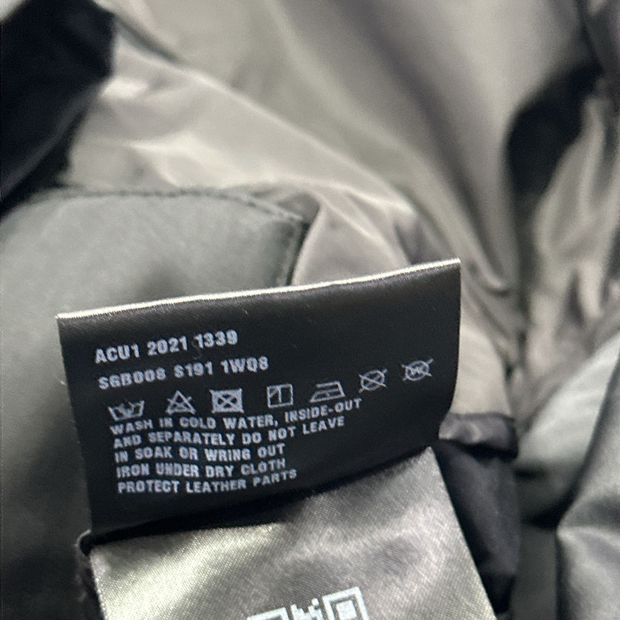 Prada Prada Re-Nylon Button Coat Size 50 Size US M / EU 48-50 / 2 - 7 Thumbnail