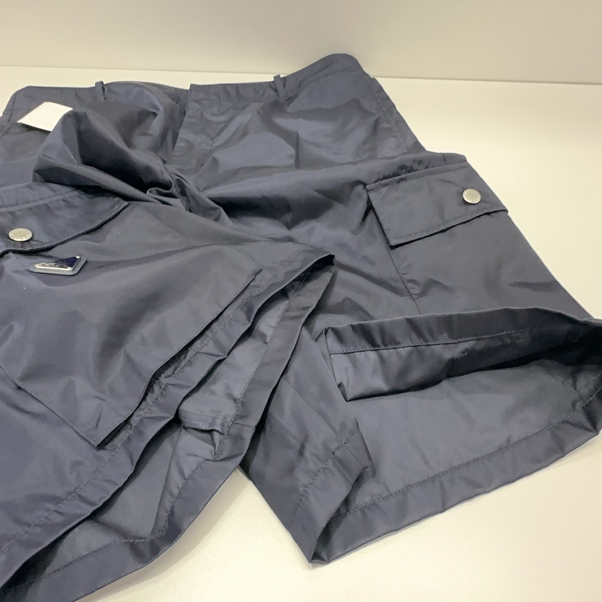 Prada Prada Re-Nylon Cargo Shorts Navy Size 50 Size US 34 / EU 50 - 7 Thumbnail