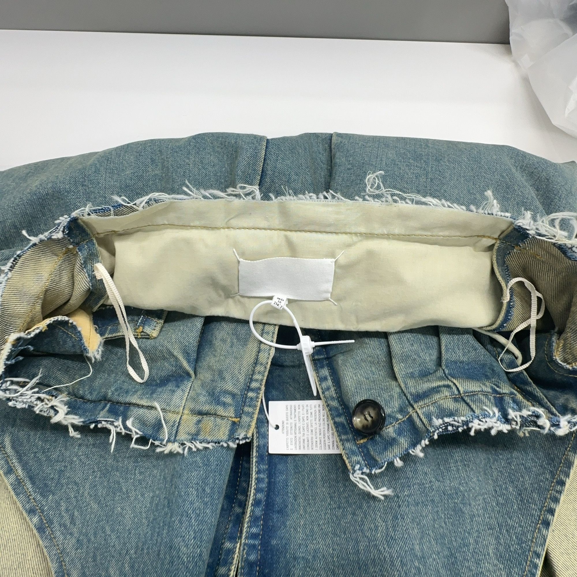 Maison Margiela Maison Margiela Distressed Denim Midi Skirt Size 38 Size 26" / US 2 / IT 38 - 7 Thumbnail