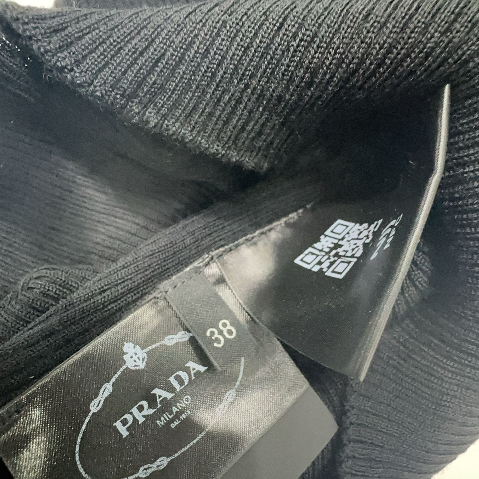 Prada Prada Superfine Wool Turtleneck Sweater Size 38 Size XS / US 0-2 / IT 36-38 - 4 Thumbnail