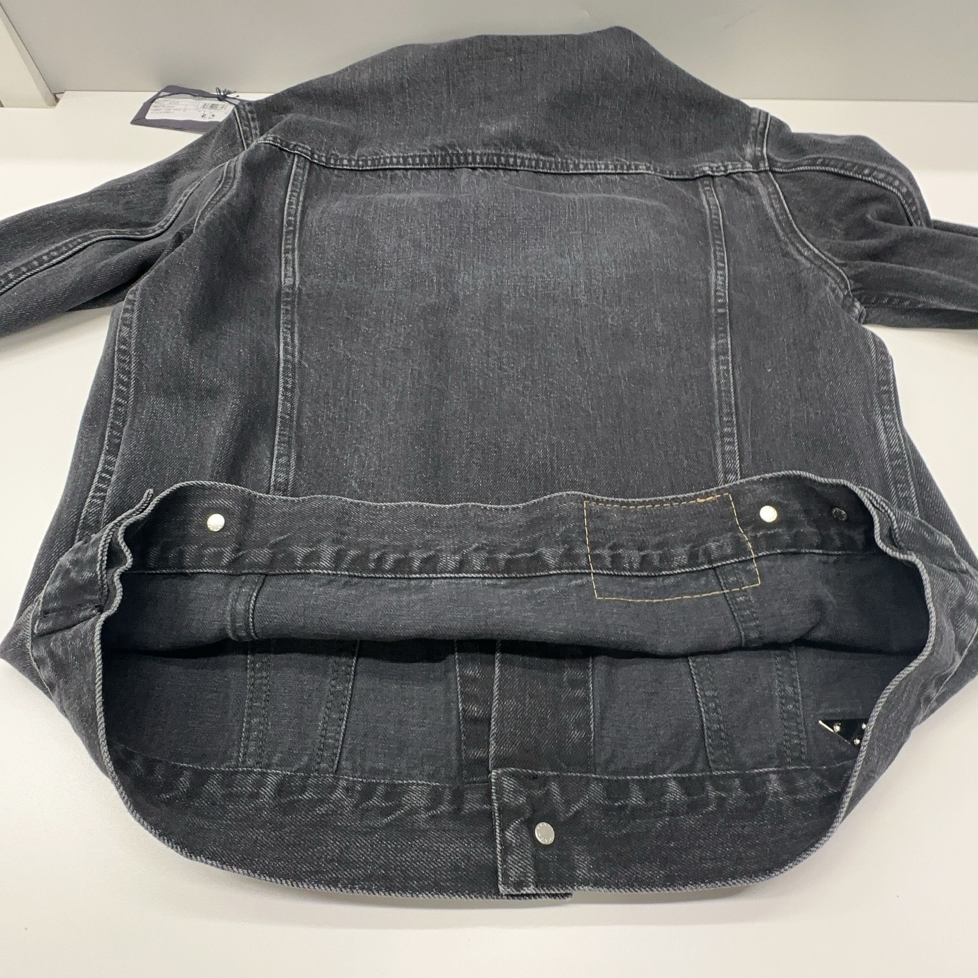 Prada Prada Logo Patch Denim Jacket Size M Size US M / EU 48-50 / 2 - 7 Thumbnail