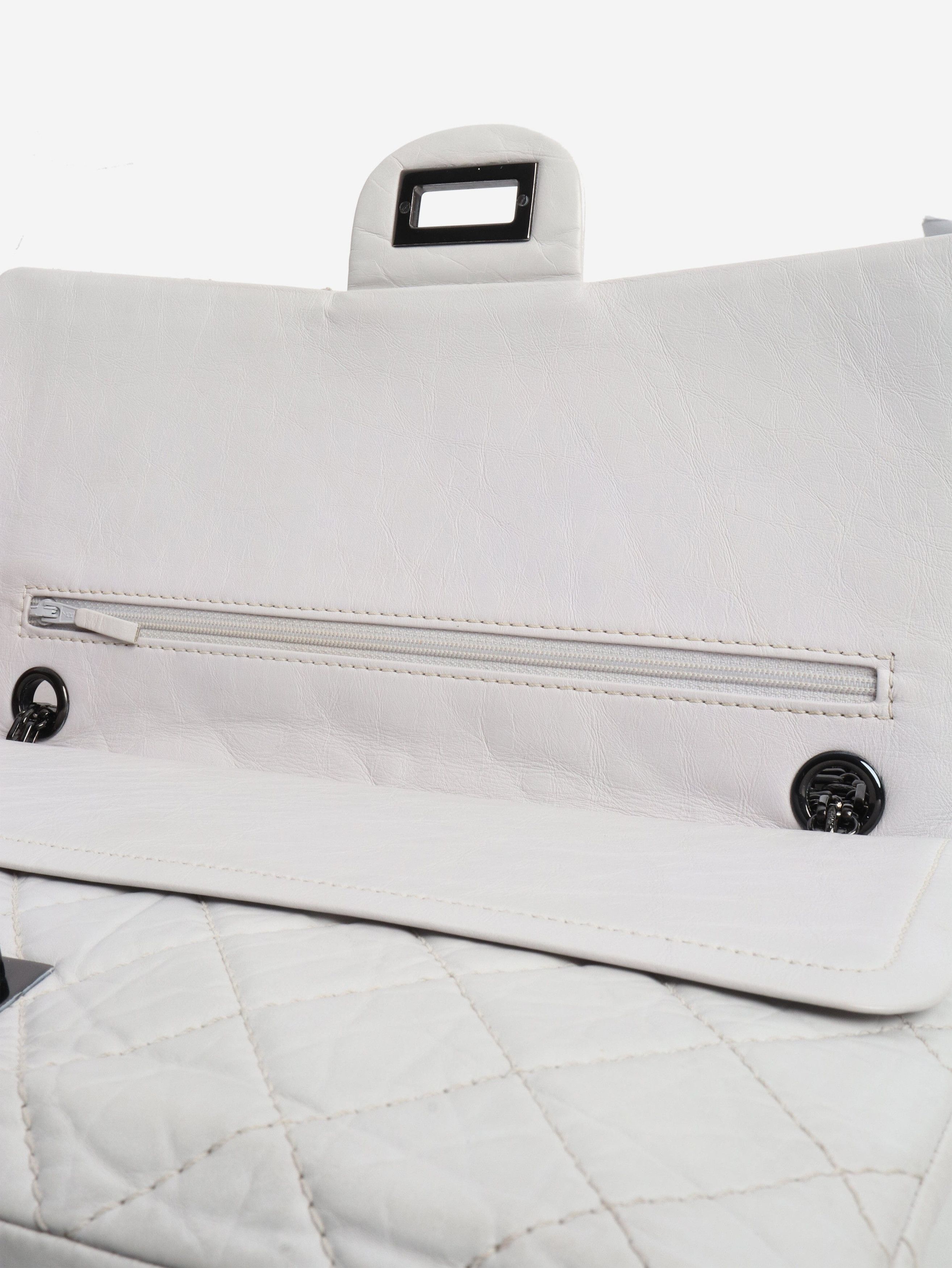 Chanel White 2008 2.55 crinkled leather shoulder bag Size ONE SIZE - 7 Thumbnail