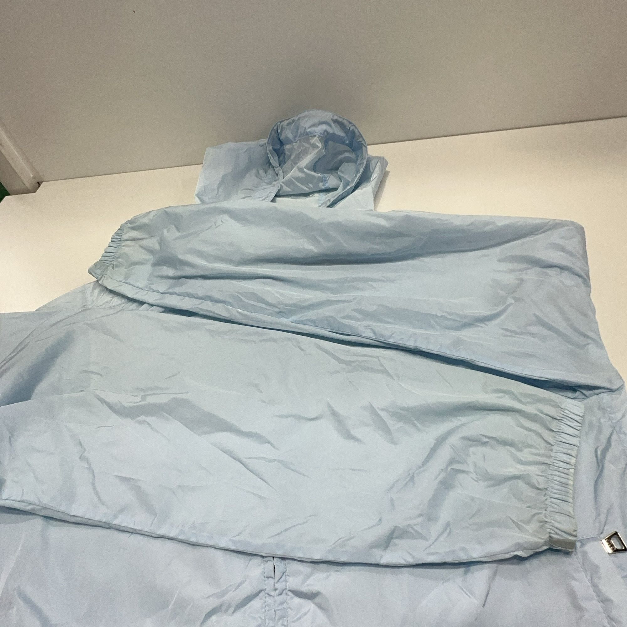 Prada Prada Hooded Lightweight Jacket Blue Size M Size US M / EU 48-50 / 2 - 14 Thumbnail