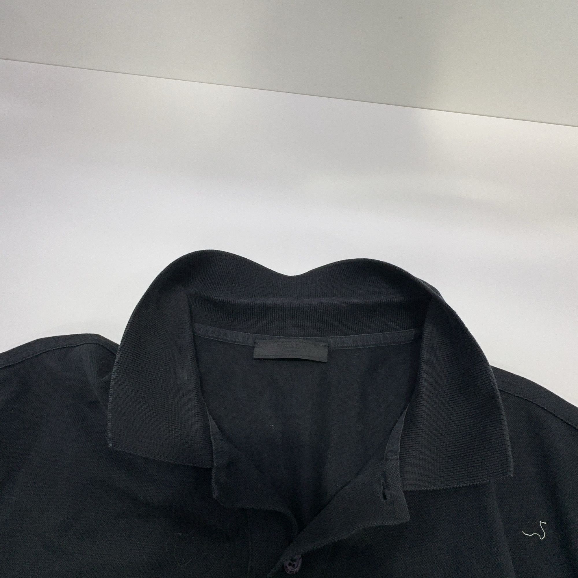 Prada Prada Logo Patch Polo Shirt Size M Size US M / EU 48-50 / 2 - 5 Thumbnail