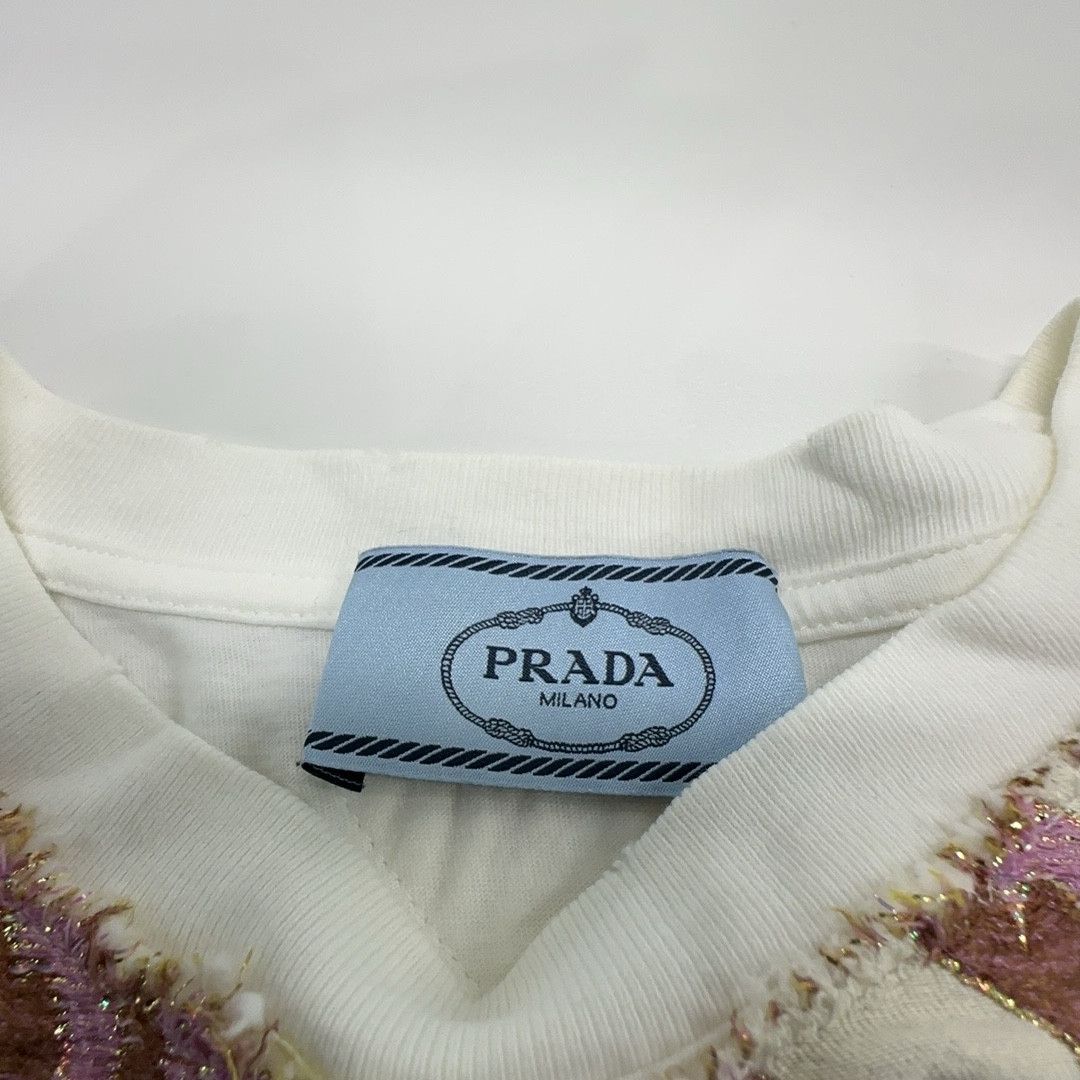 Prada Prada Patterned Collar T-Shirt Size L Size US L / EU 52-54 / 3 - 3 Thumbnail
