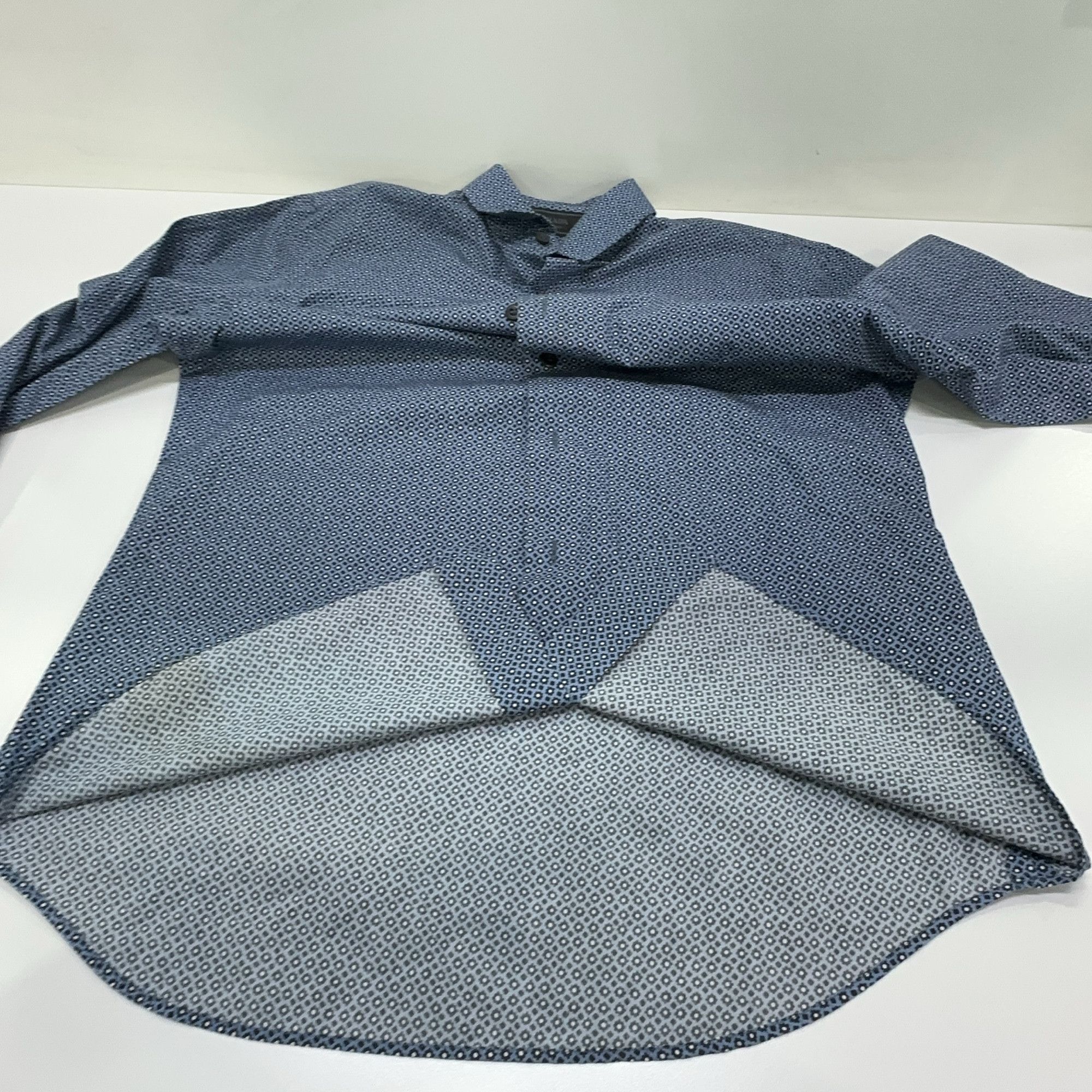 Prada Prada Geometric Patterned Long Sleeve Shirt Size S Size US S / EU 44-46 / 1 - 9 Thumbnail