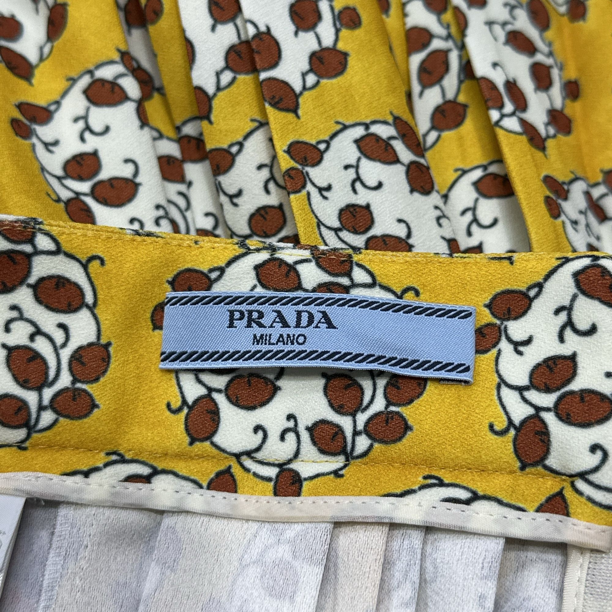 Prada Prada Mixed Print Pleated Midi Skirt Size 36 Size 25" / US 0 / IT 36 - 3 Thumbnail