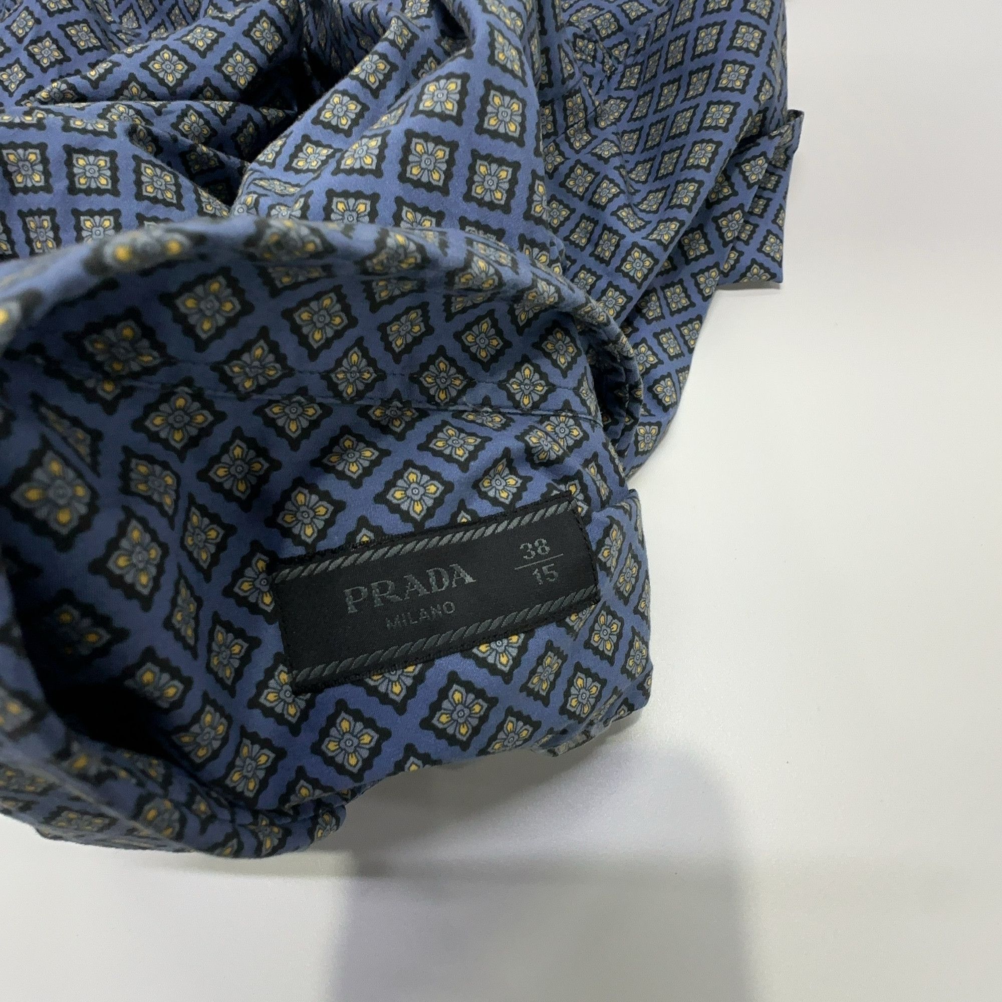 Prada Prada Geometric Print Button Up Shirt Size S Size US S / EU 44-46 / 1 - 3 Thumbnail