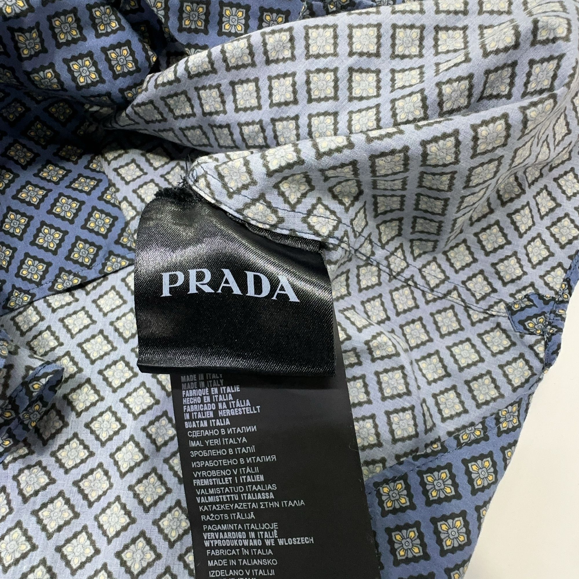 Prada Prada Geometric Print Button Up Shirt Size S Size US S / EU 44-46 / 1 - 4 Thumbnail