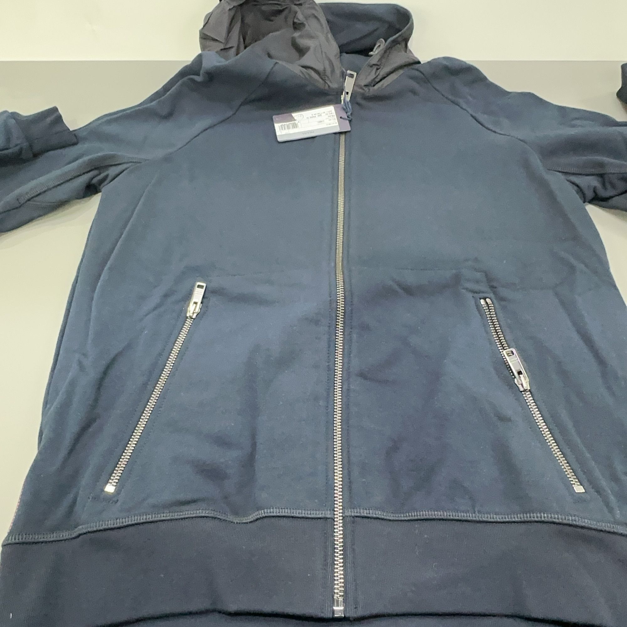 Prada Prada Logo Zip-Up Hoodie Size L Size US L / EU 52-54 / 3 - 10 Thumbnail