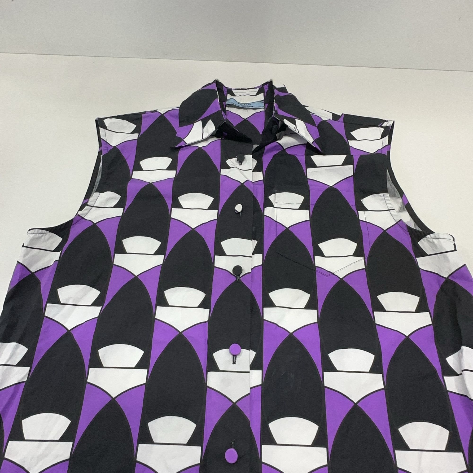Prada Prada Geometric Print Sleeveless Button Up Size 38 Size XS / US 0-2 / IT 36-38 - 7 Thumbnail