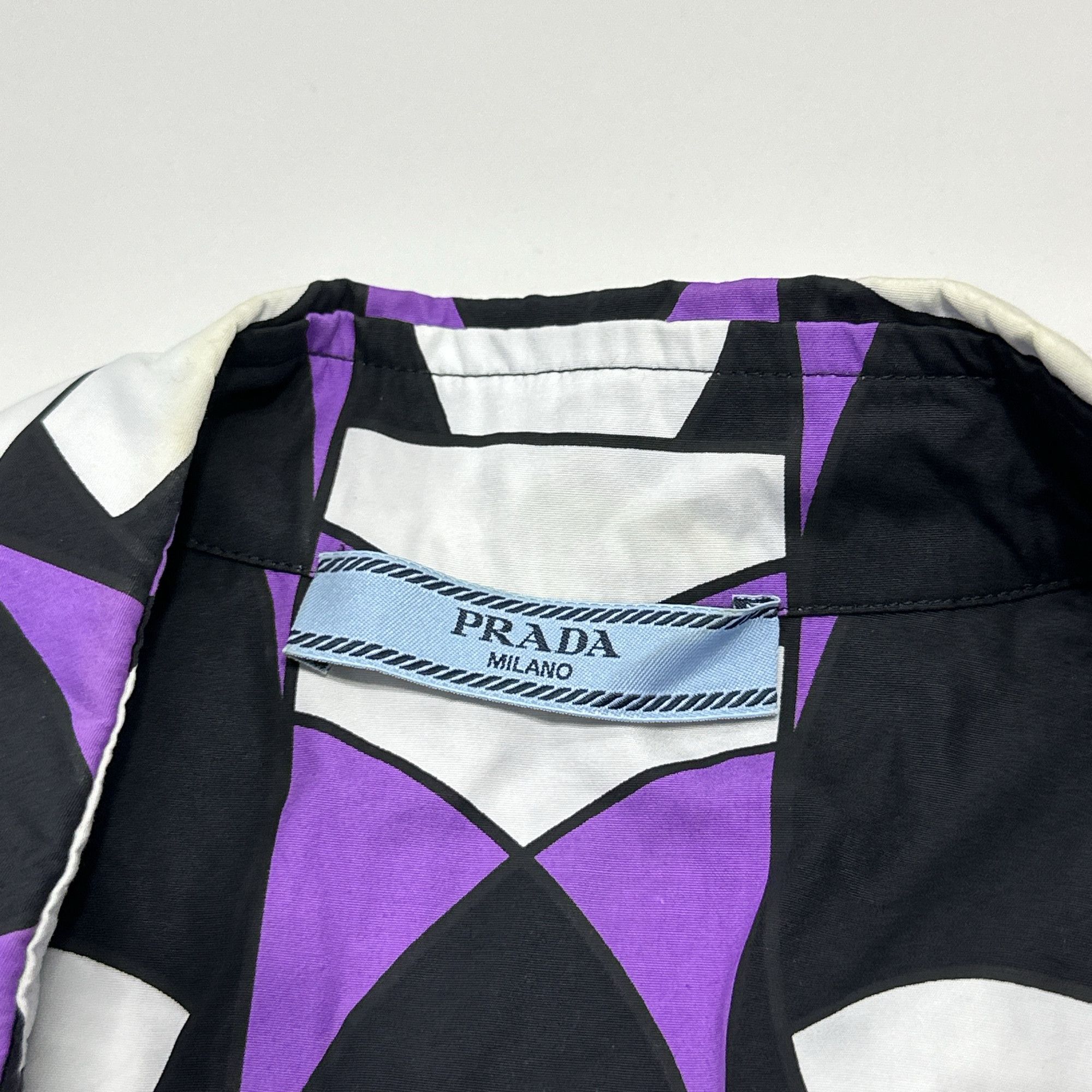 Prada Prada Geometric Print Sleeveless Button Up Size 38 Size XS / US 0-2 / IT 36-38 - 3 Thumbnail