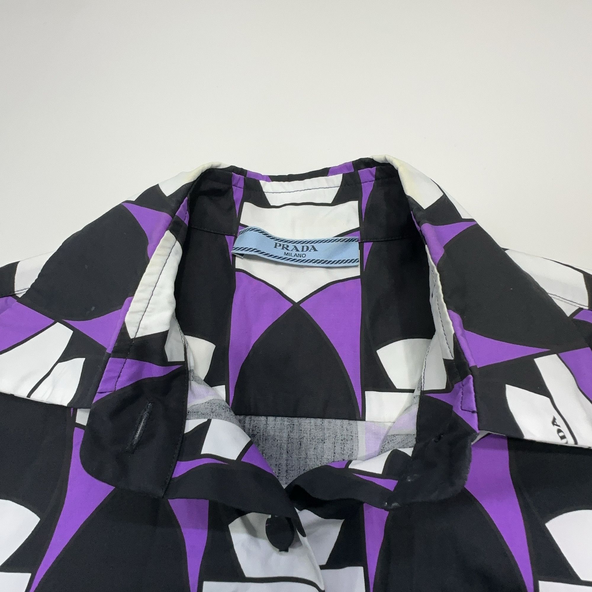 Prada Prada Geometric Print Sleeveless Button Up Size 38 Size XS / US 0-2 / IT 36-38 - 6 Thumbnail