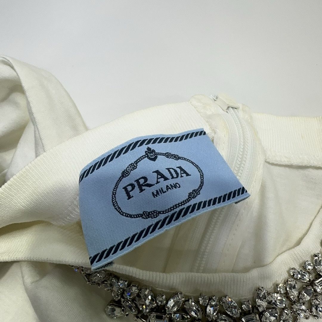 Prada Prada Crystal Embellished Pocket T-Shirt Size S Size S / US 4 / IT 40 - 4 Thumbnail