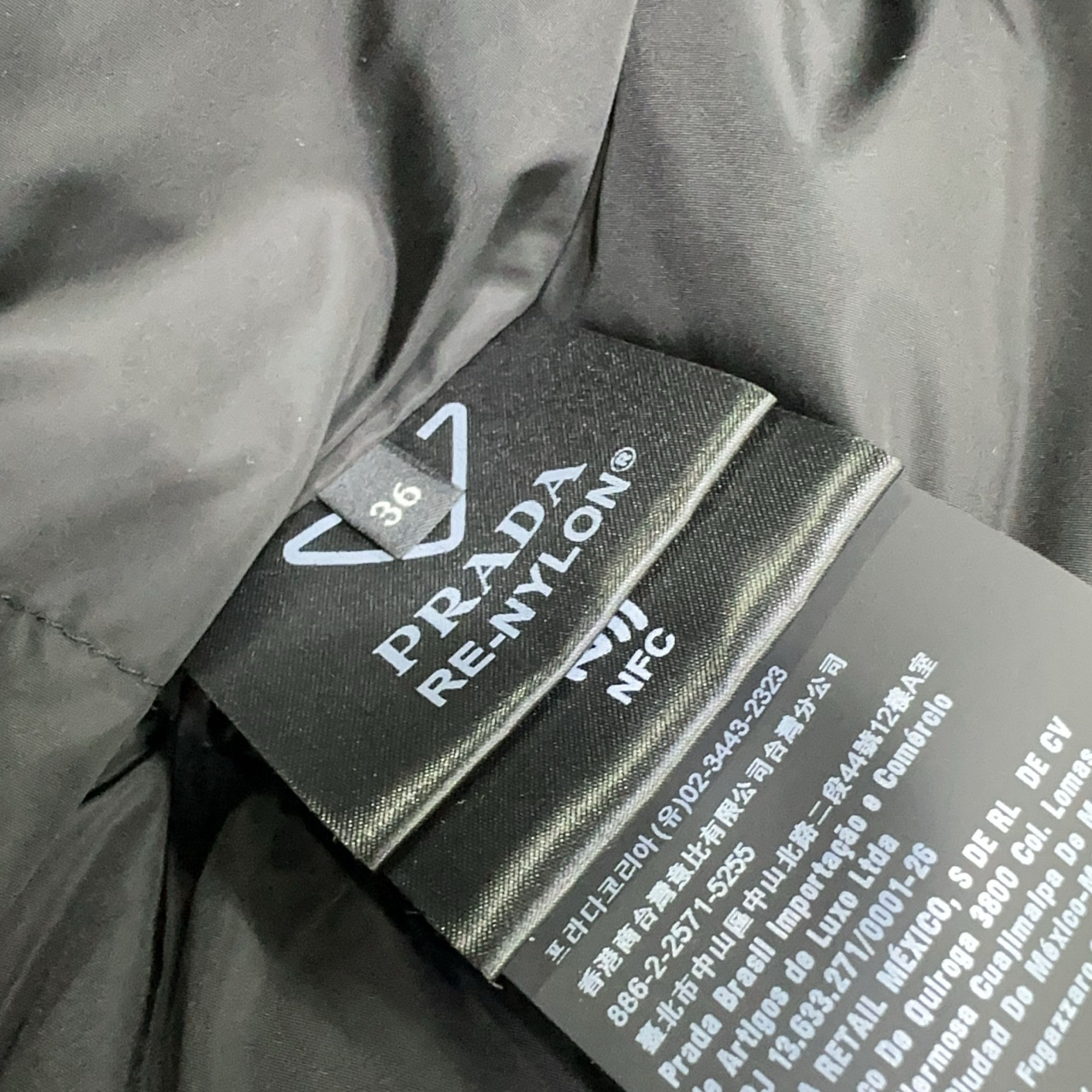 Prada Prada Re-Nylon Hooded Puffer Jacket Size 36 Size XS / US 0-2 / IT 36-38 - 4 Thumbnail