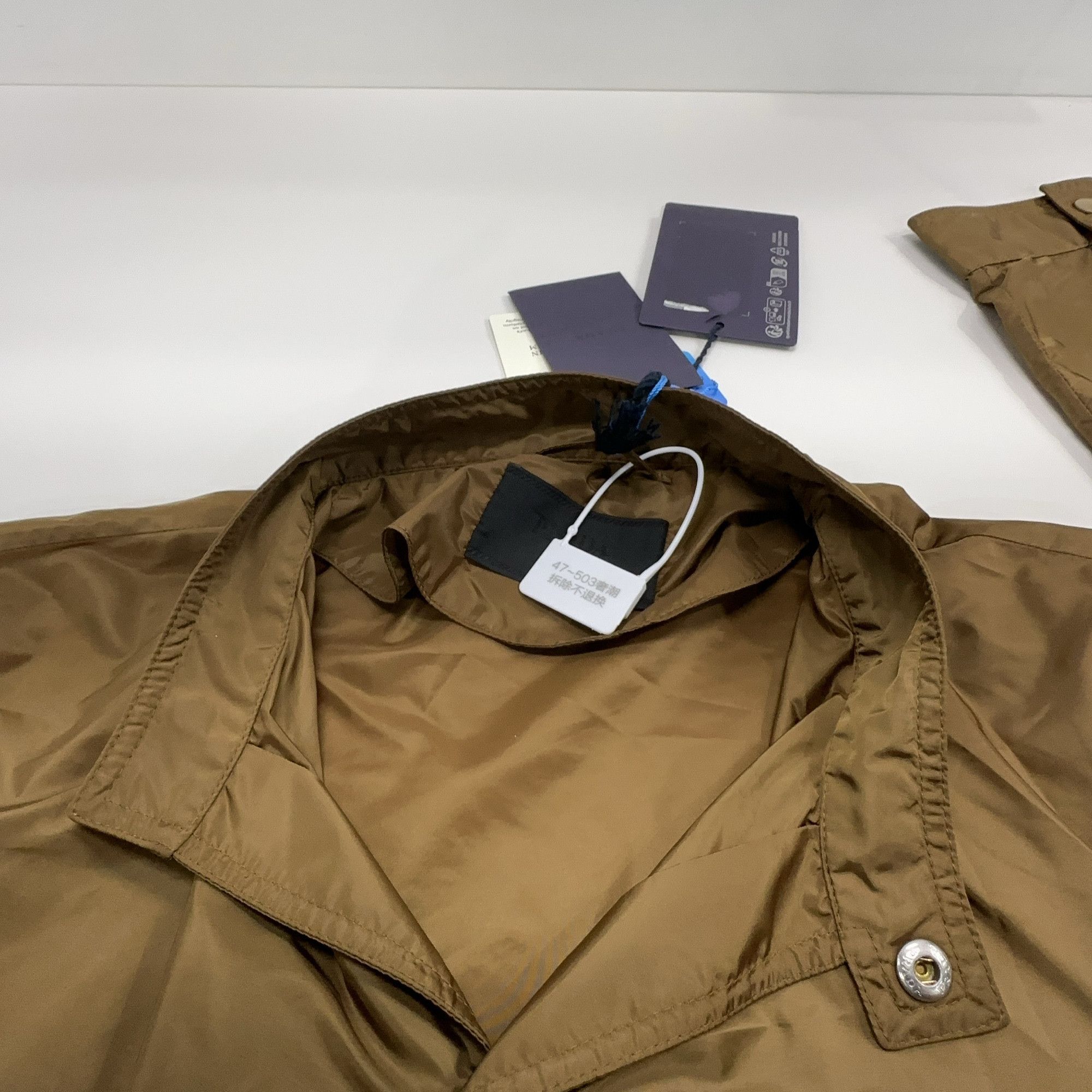 Prada Prada Re-Nylon Logo Jacket Size L Size US L / EU 52-54 / 3 - 7 Thumbnail