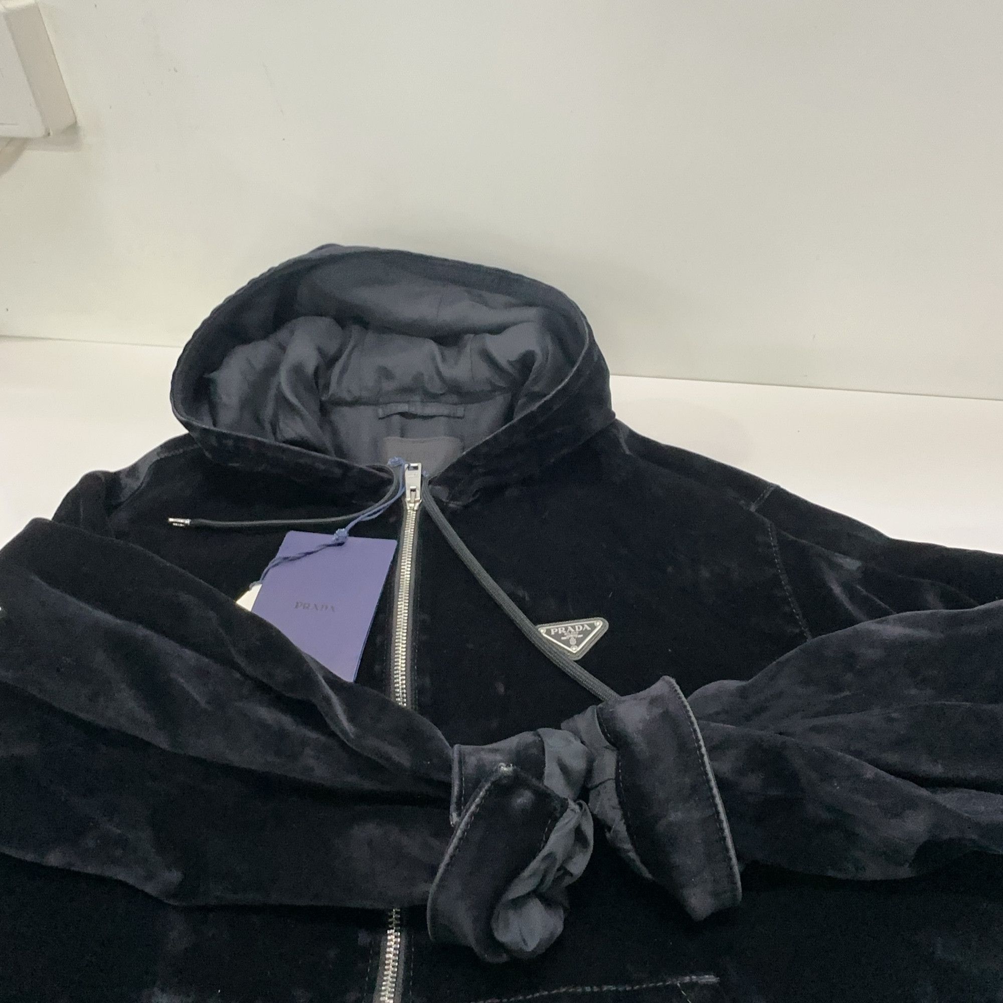 Prada Prada Velvet Zip Up Hoodie Size M Size US M / EU 48-50 / 2 - 10 Thumbnail