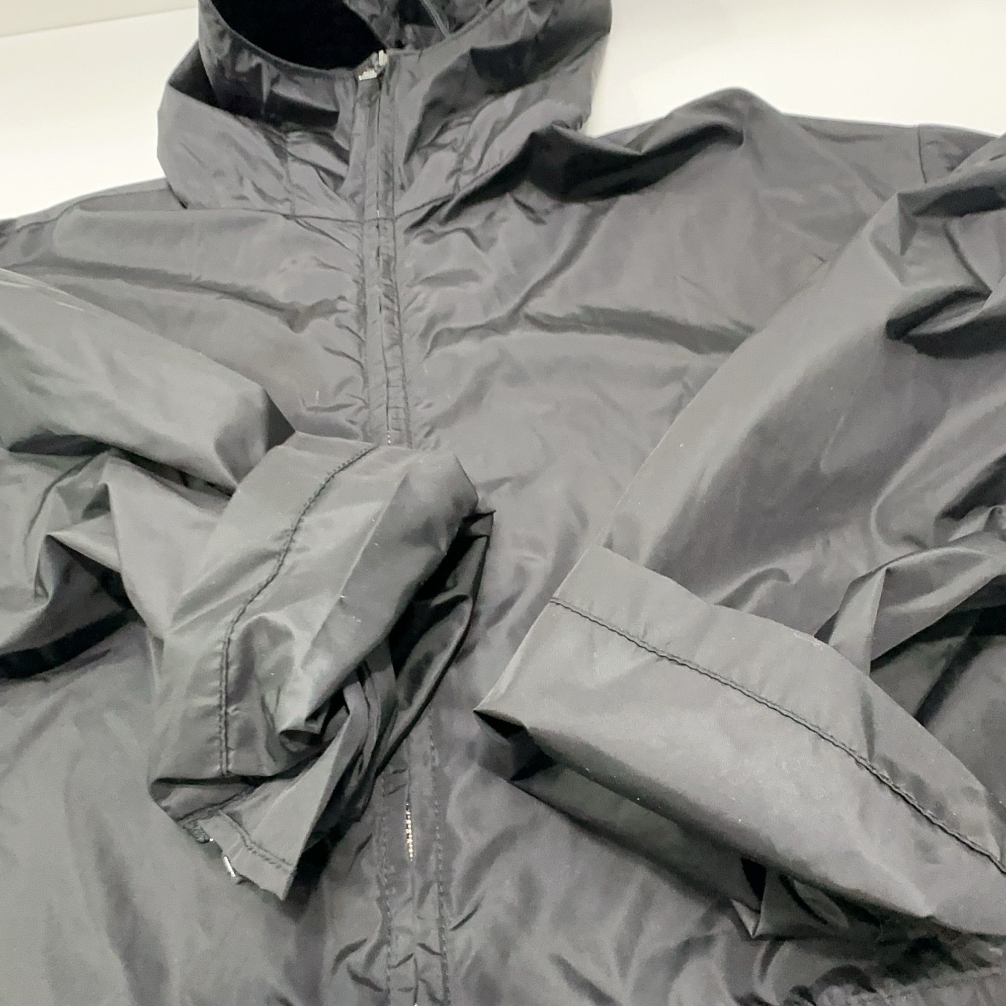 Prada Prada Nylon Hooded Jacket Size 38 Size XS / US 0-2 / IT 36-38 - 14 Thumbnail