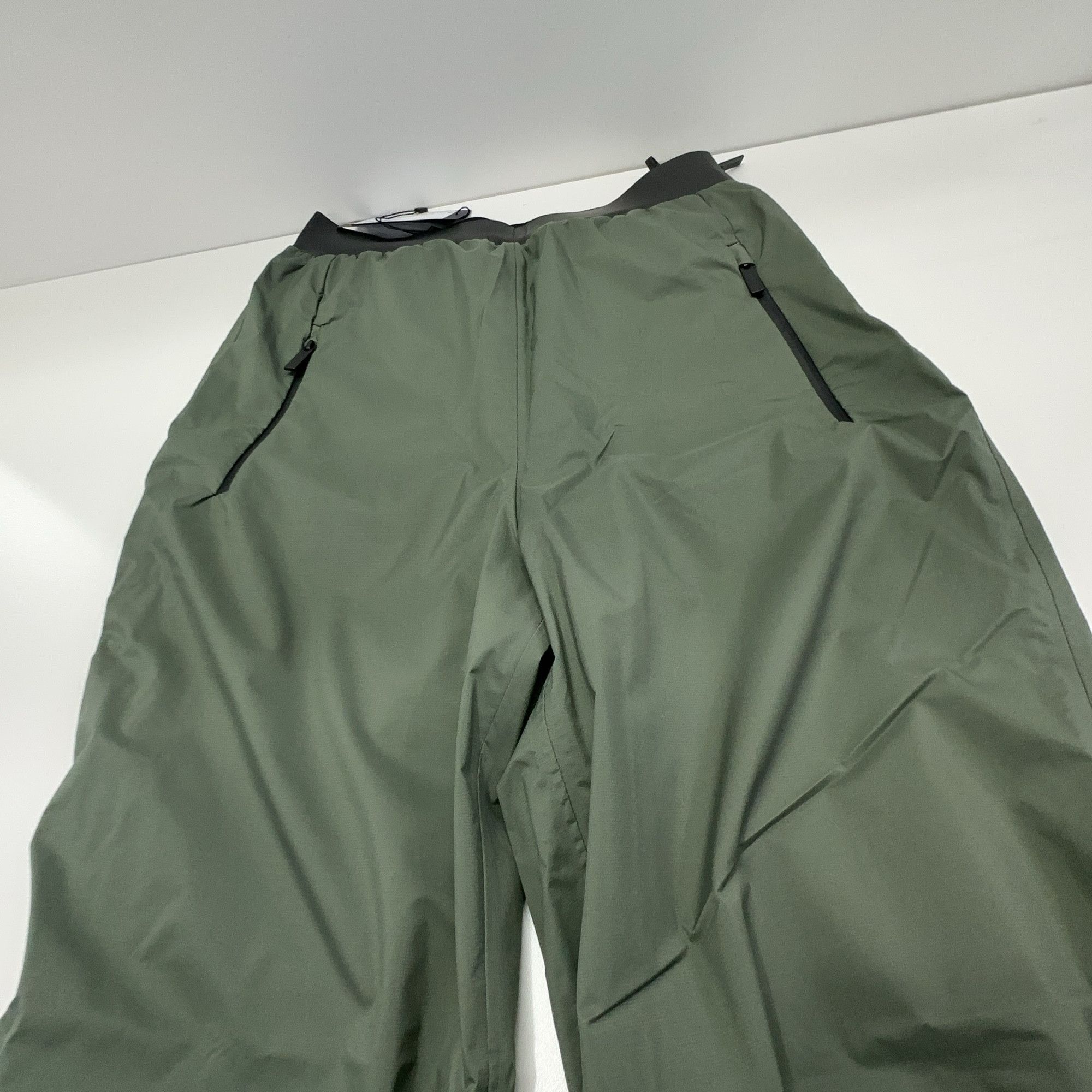 Prada Prada Nylon Sweatpants Size S Size US 30 / EU 46 - 8 Thumbnail