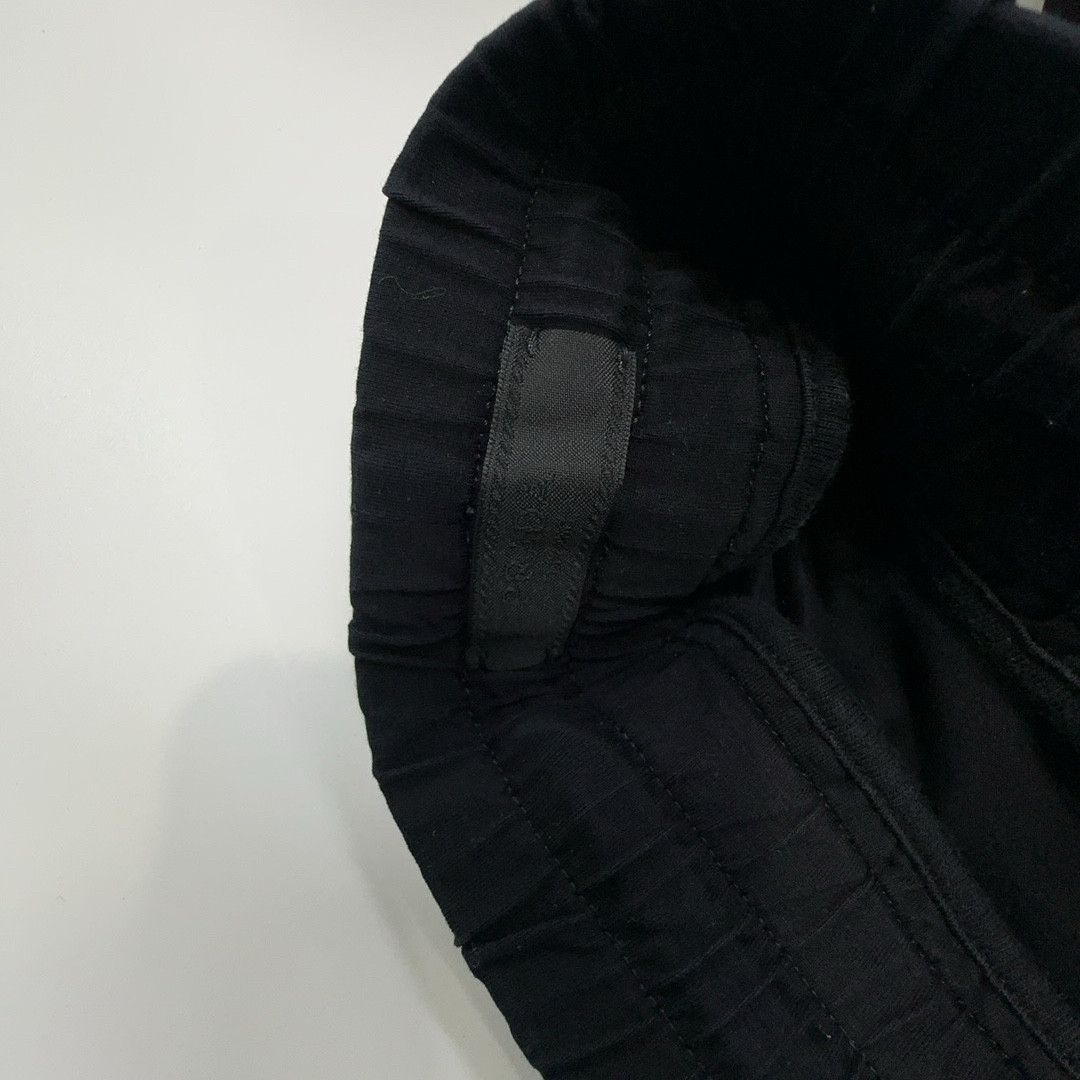 Prada Prada Triangle Logo Joggers Size S Size US 30 / EU 46 - 3 Thumbnail