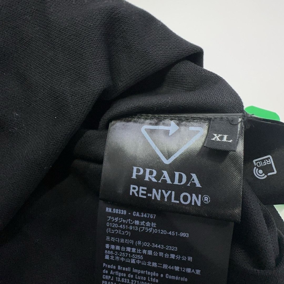 Prada Prada Re-Nylon Zip Long Sleeve Polo Black Size XL Size US XL / EU 56 / 4 - 3 Thumbnail